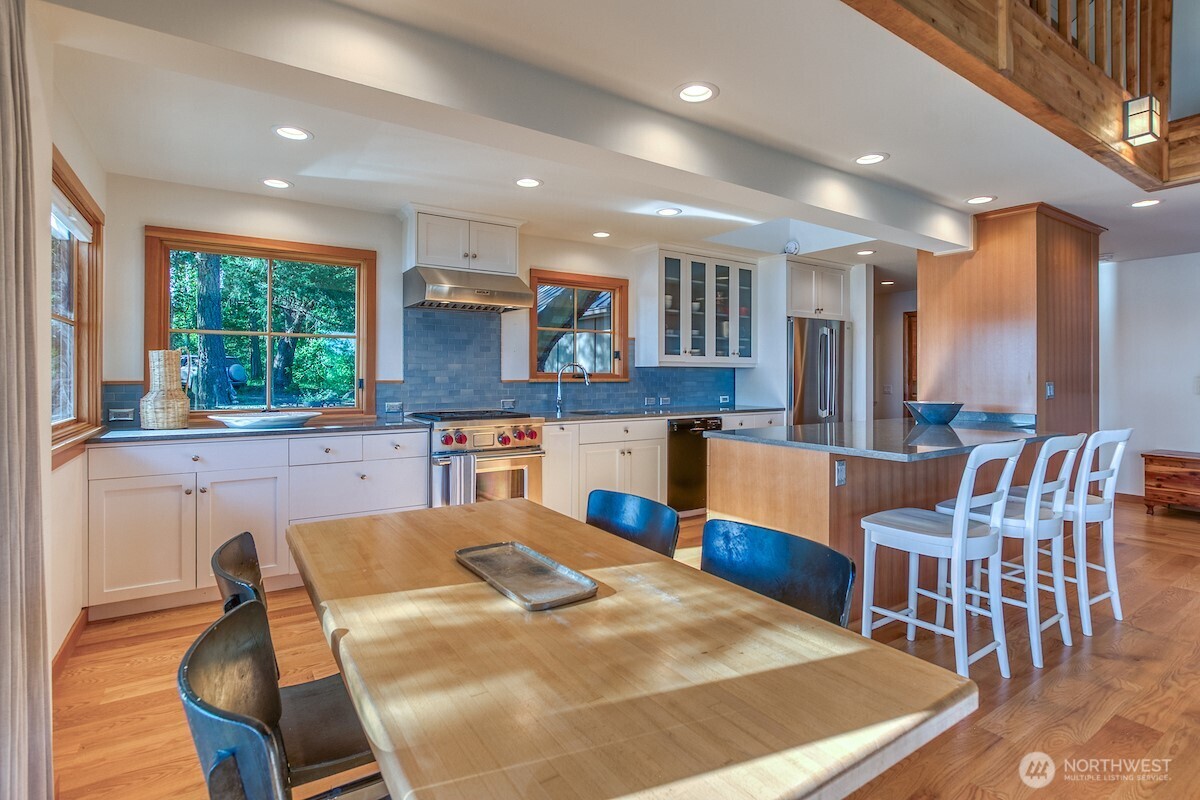 5686 Deer Harbor Road Property Photo 17