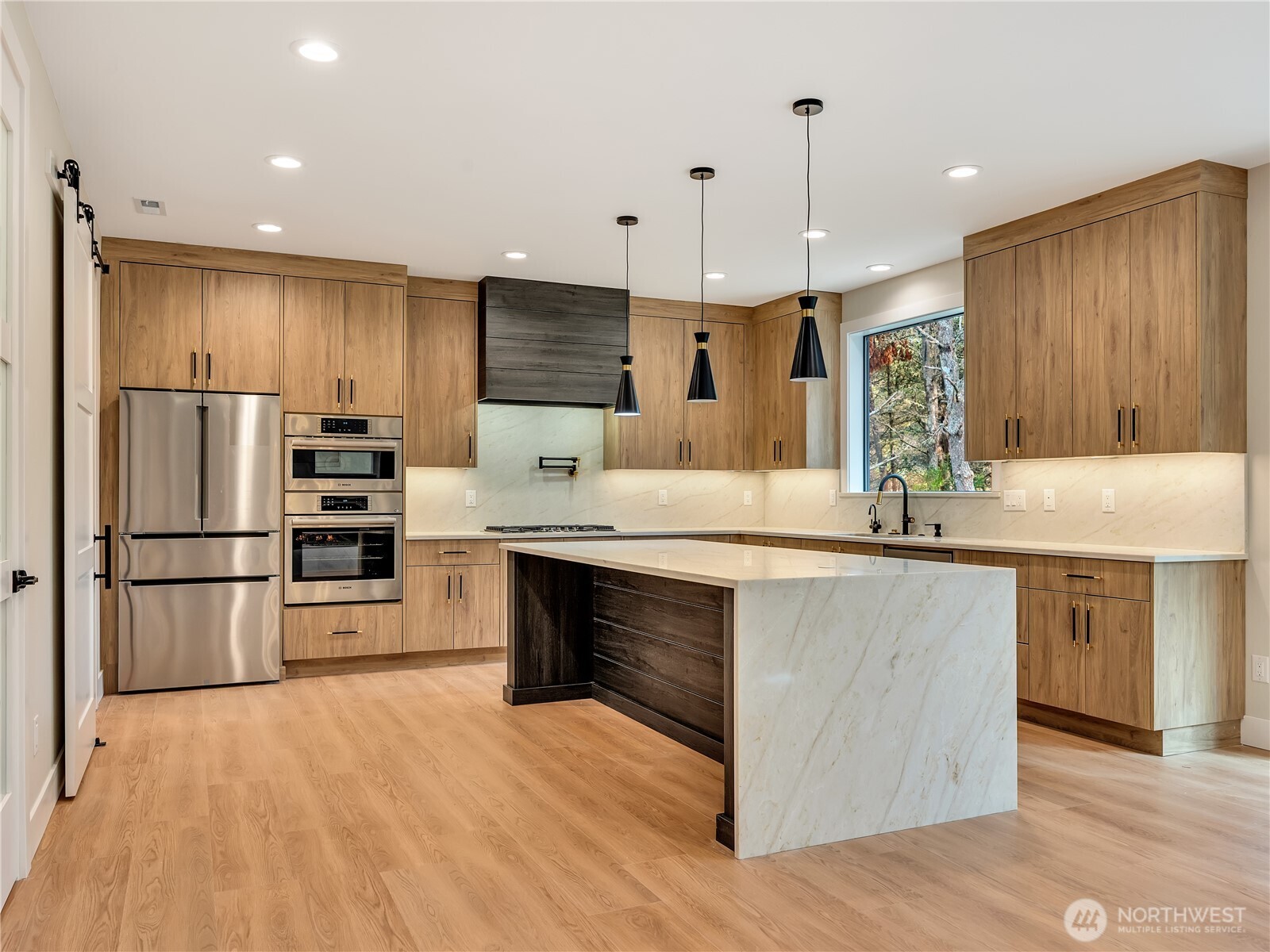703 Shoreview Drive Property Photo 15