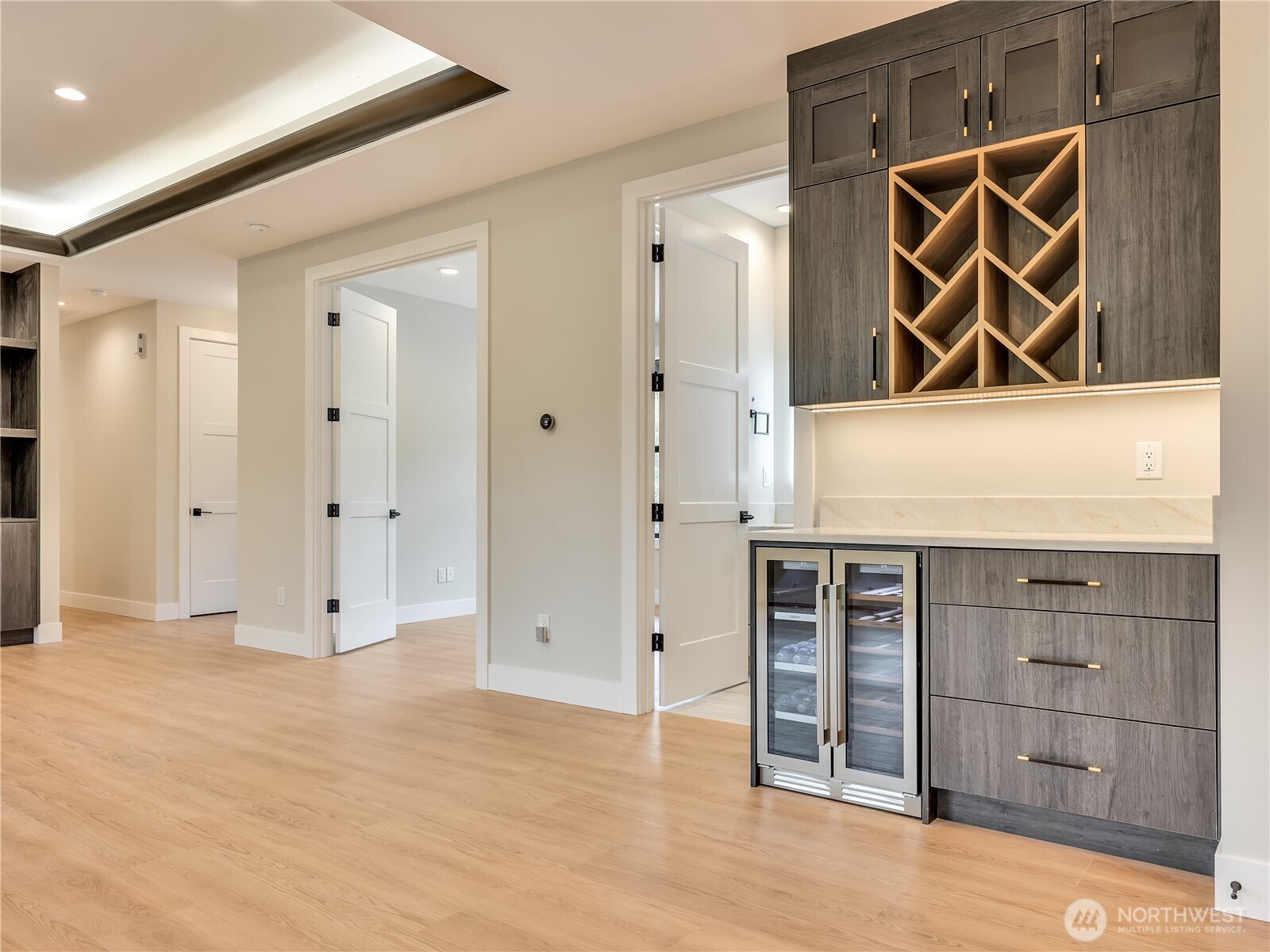 703 Shoreview Drive Property Photo 16