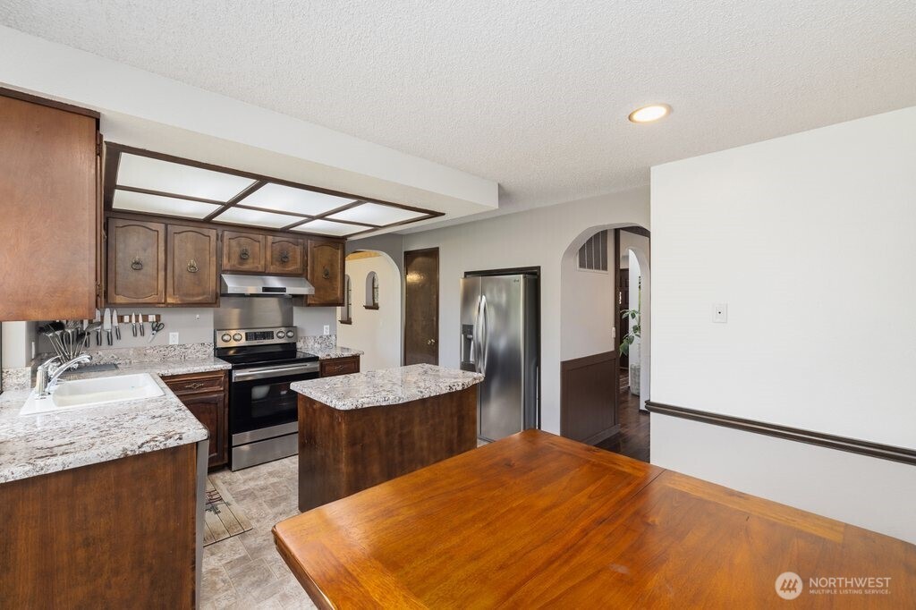 6423 76th Street Ct Property Photo 15