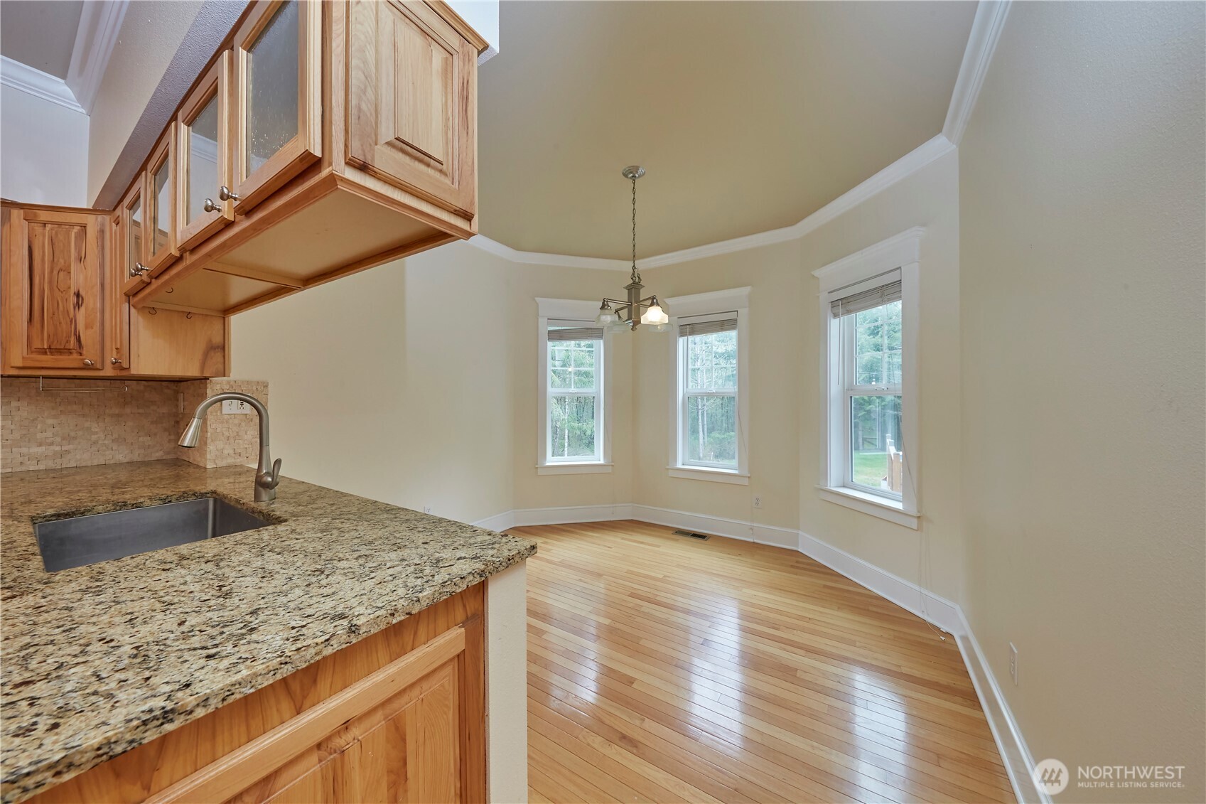 4909 Sw Old Clifton Road Property Photo 16