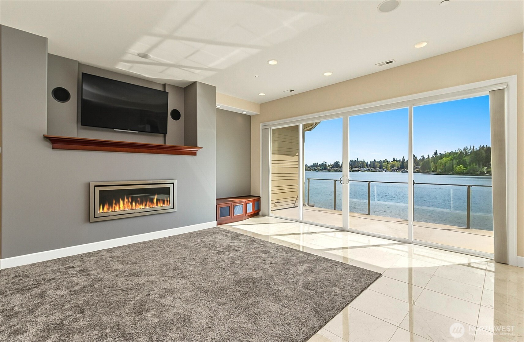 1619 Vernon Road Upper Property Photo 8