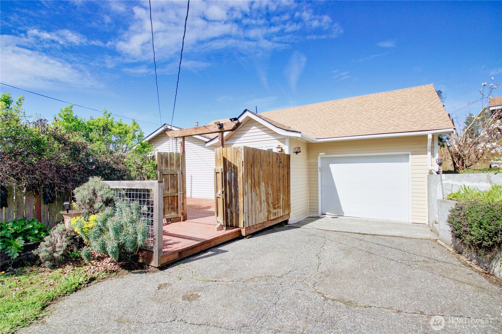 818 Serene View Road Property Photo 1