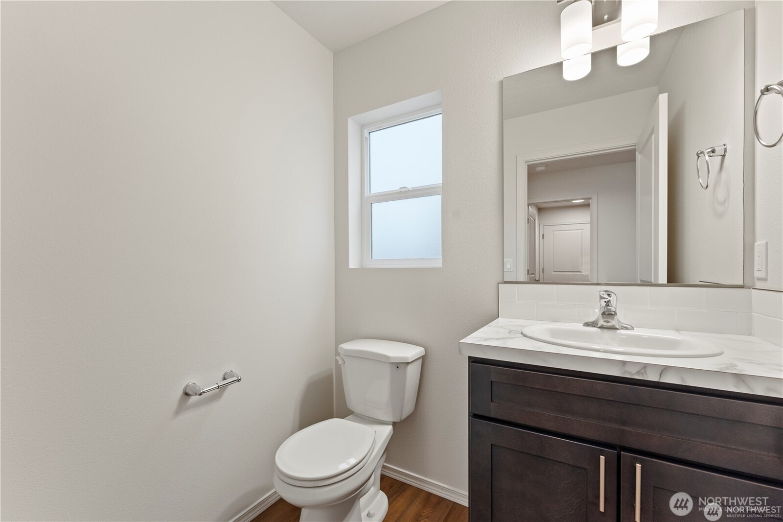901 La Vista Drive Property Photo 12