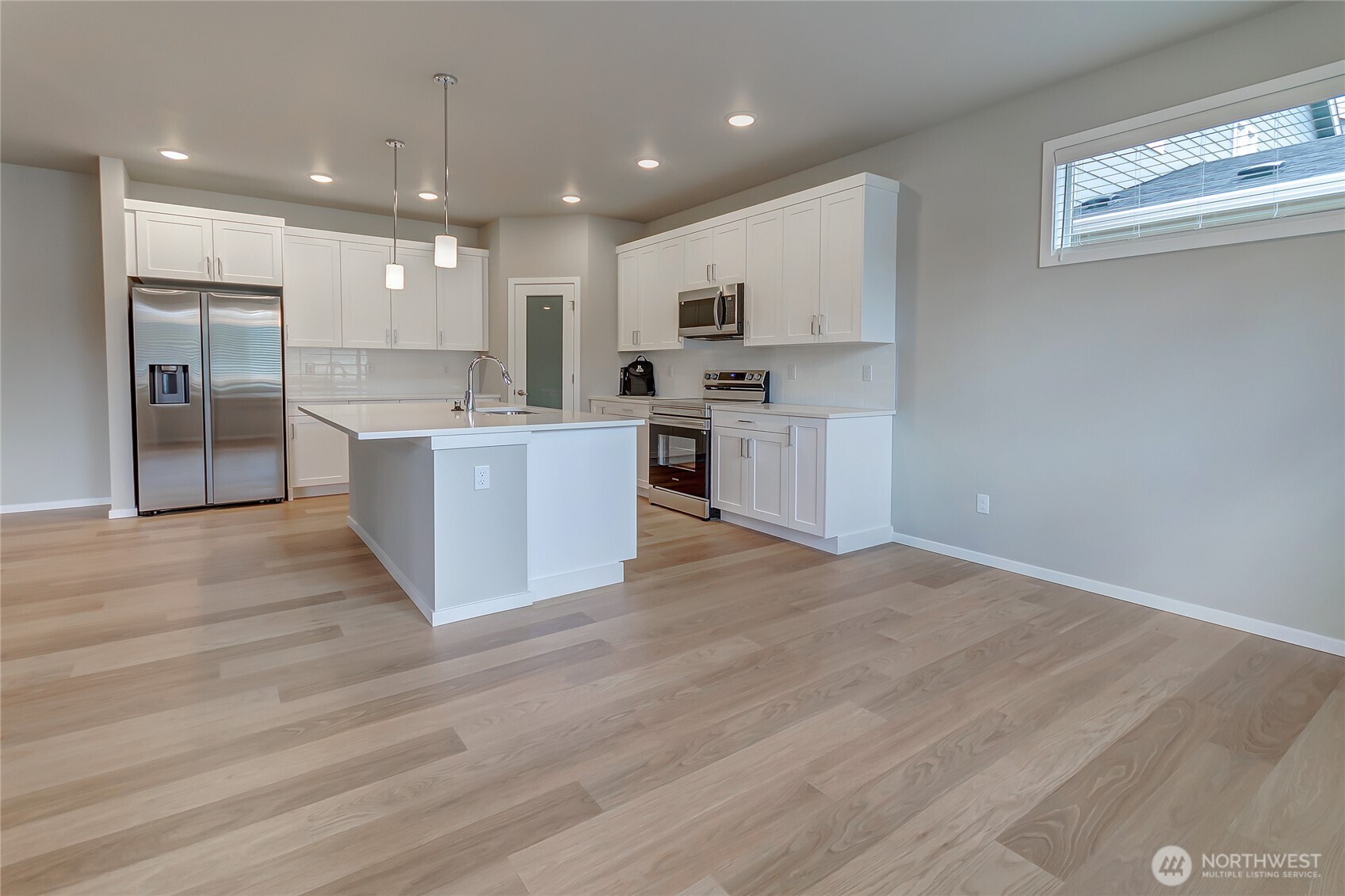 18310 37th Avenue Ct Property Photo 5