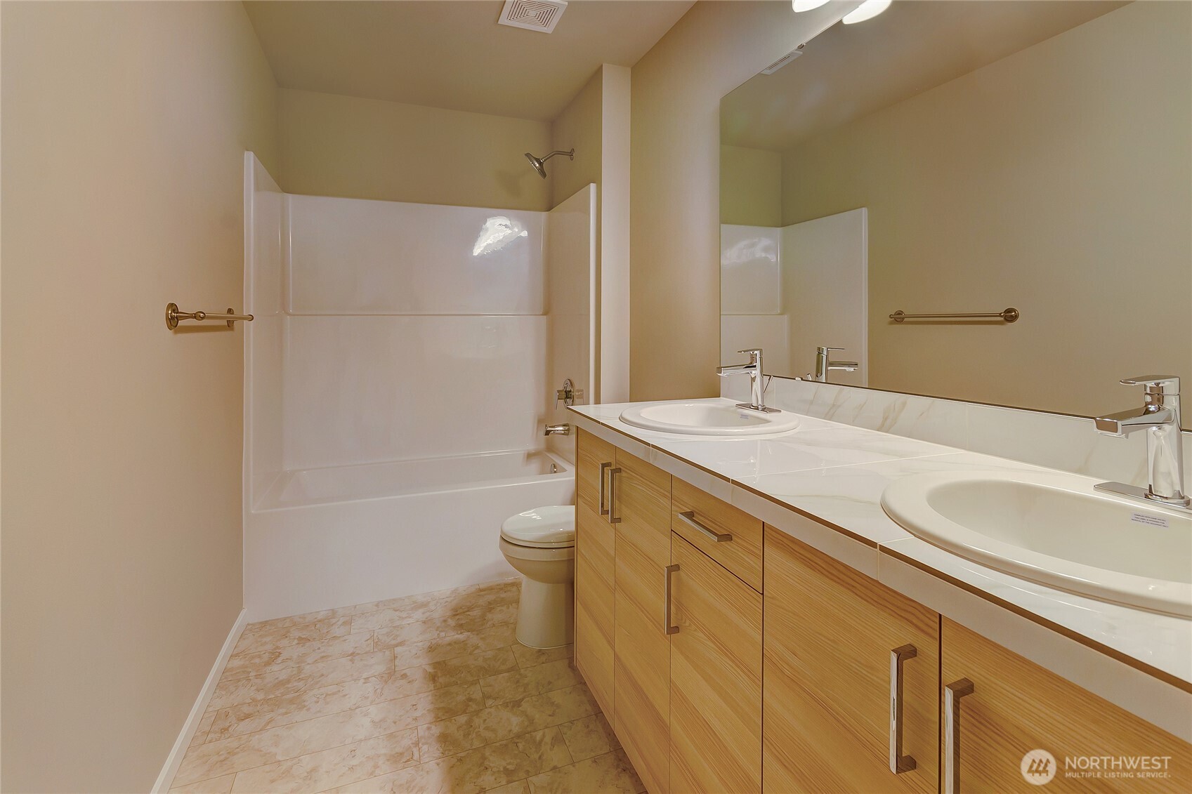 18310 37th Avenue Ct Property Photo 18