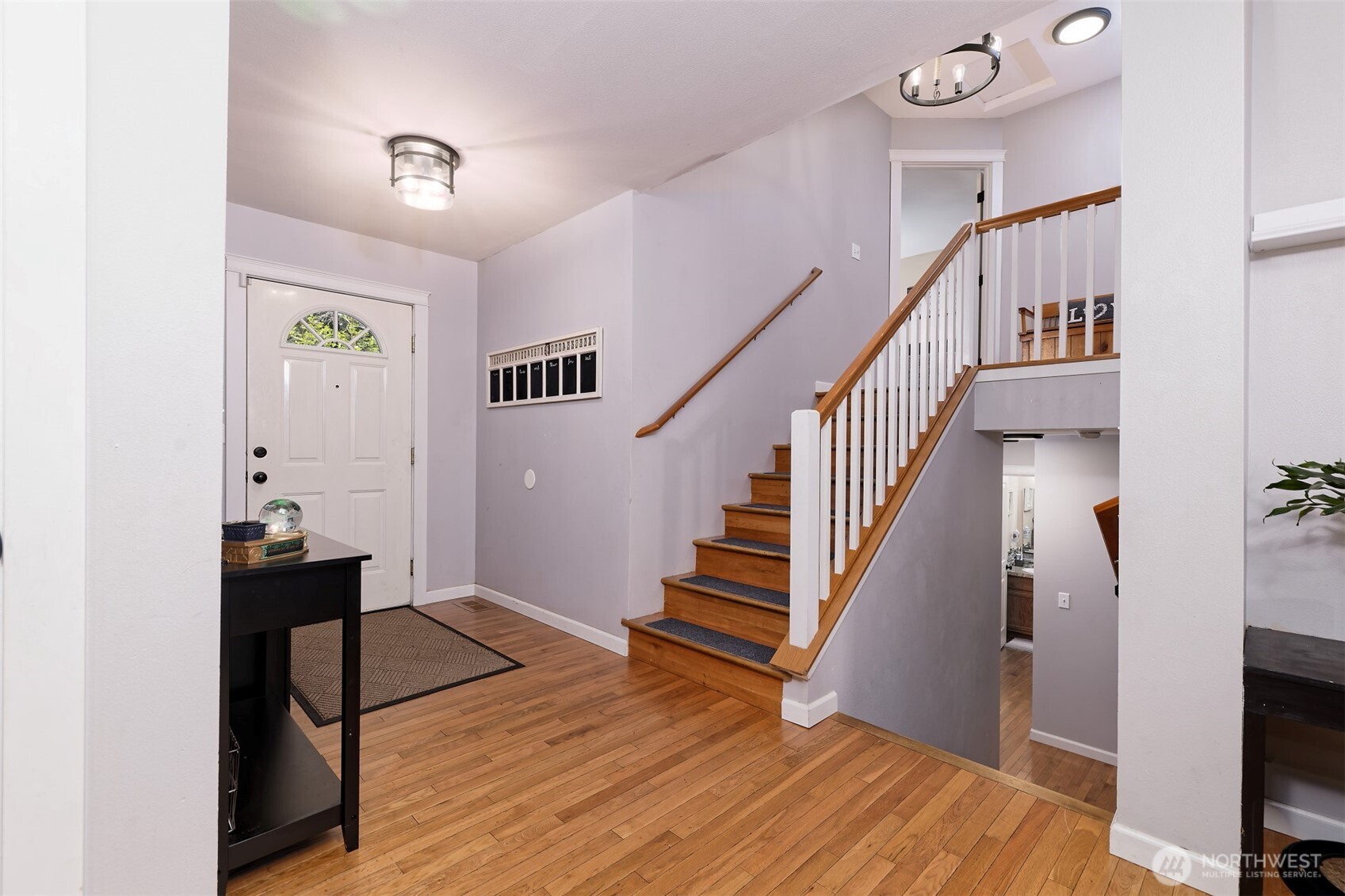 2412 Westwind Drive Property Photo 4