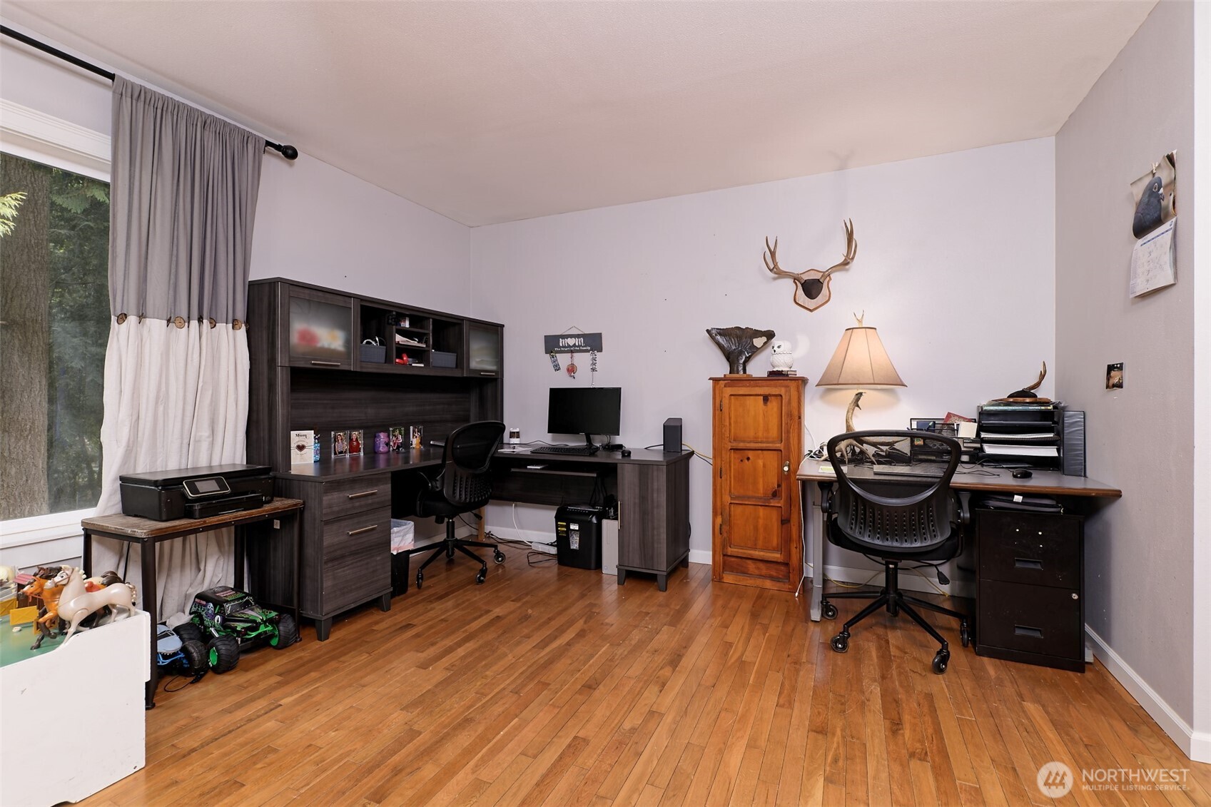 2412 Westwind Drive Property Photo 10