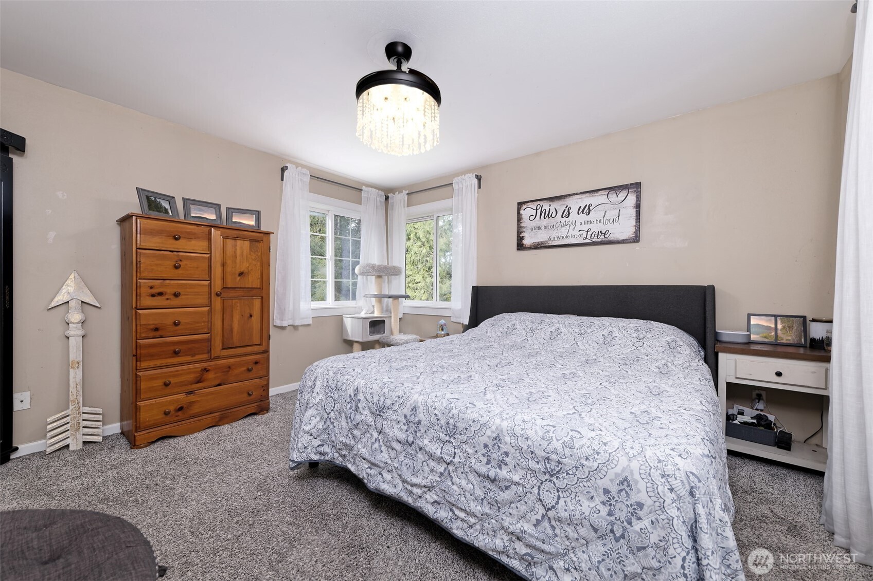 2412 Westwind Drive Property Photo 11