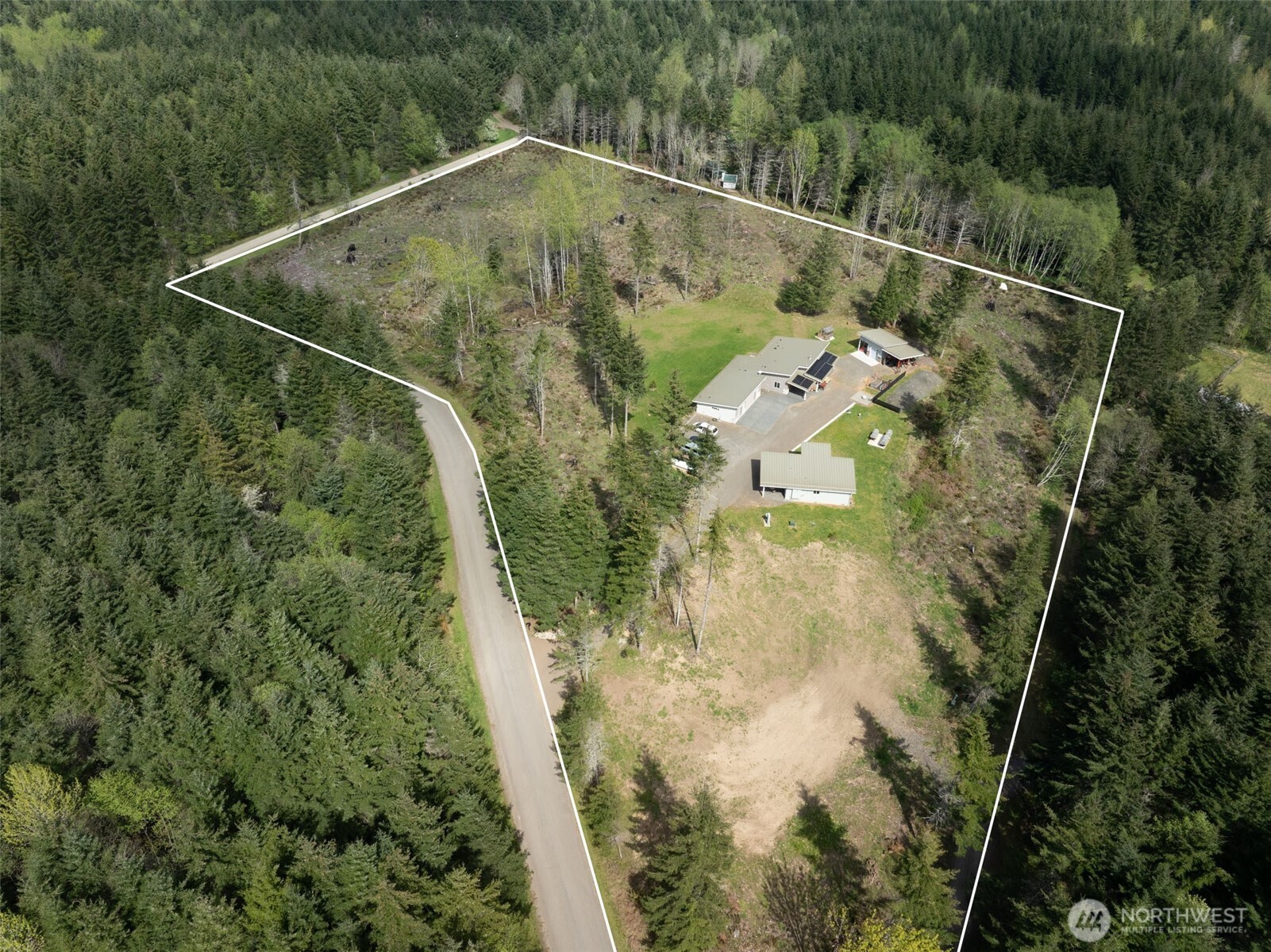 216 Huckleberry Hill Drive Property Photo 39