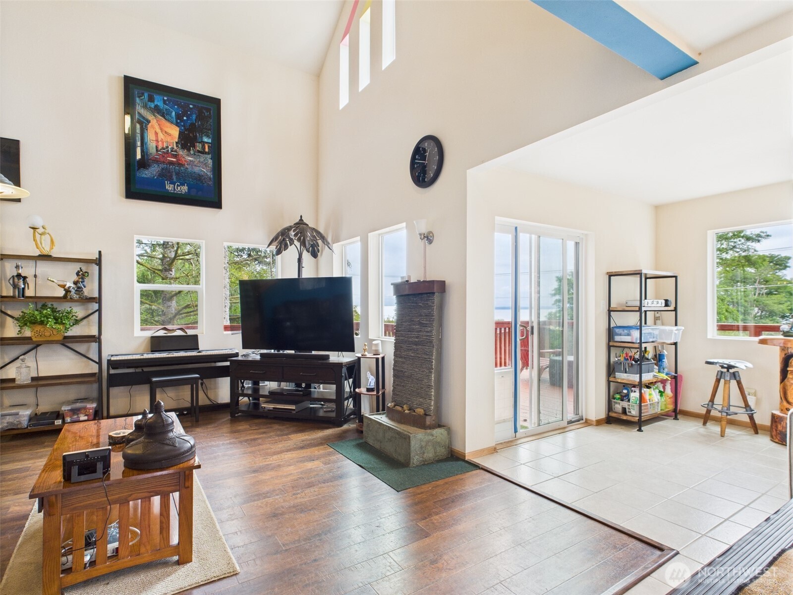 1019 Catala Avenue Property Photo 8