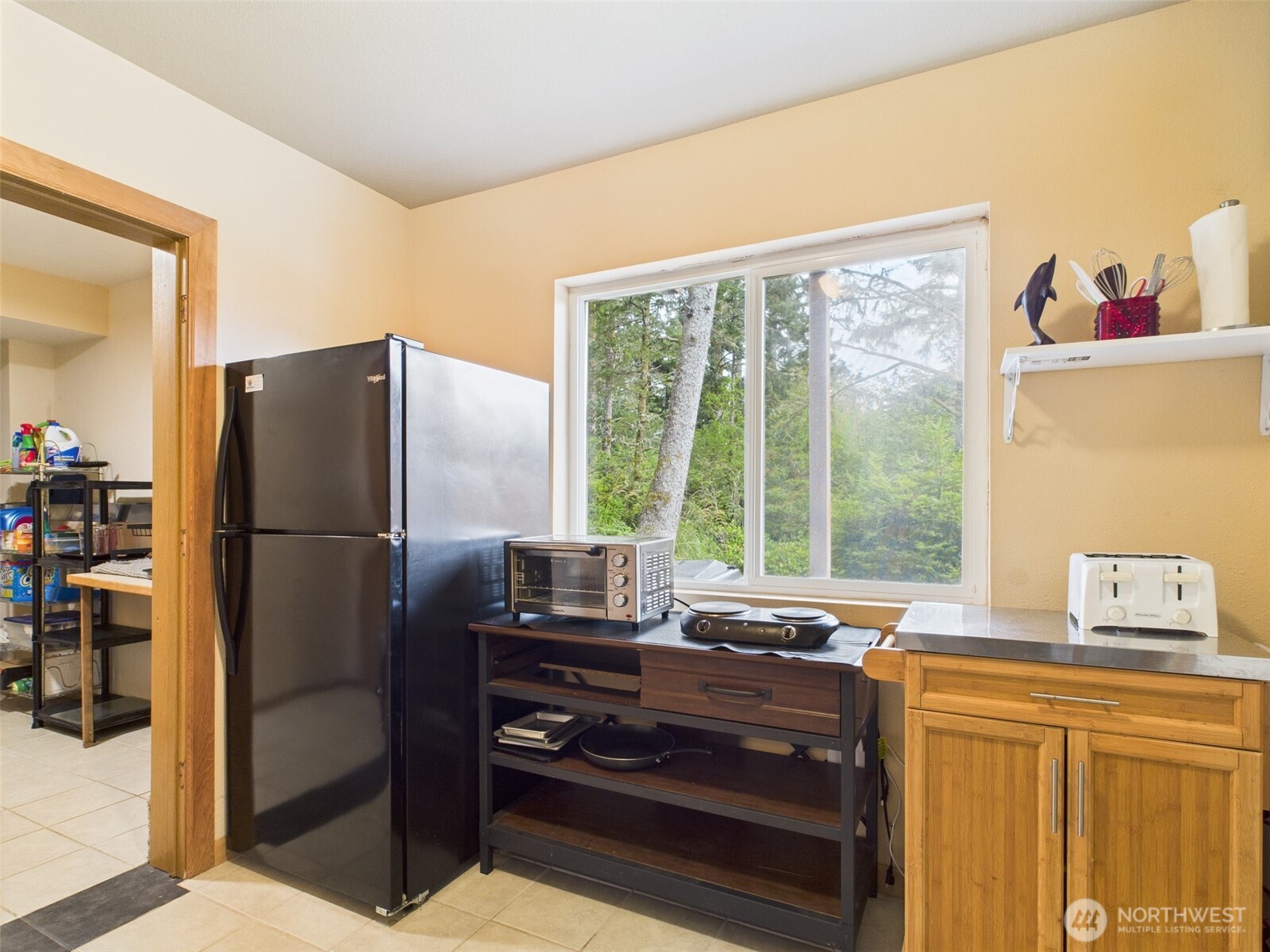 1019 Catala Avenue Property Photo 18