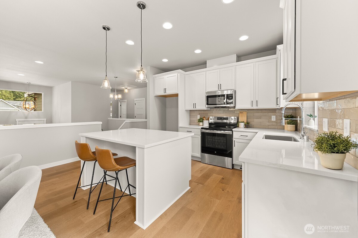4366 72nd Drive Property Photo 17
