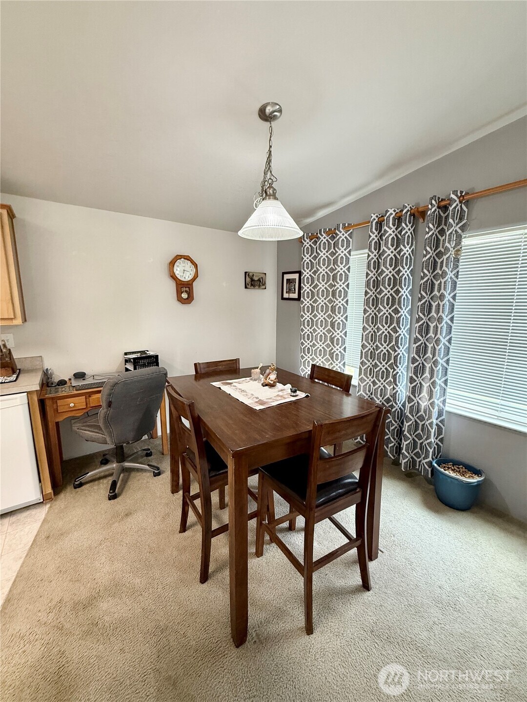 411 E Pearson Street Property Photo 6