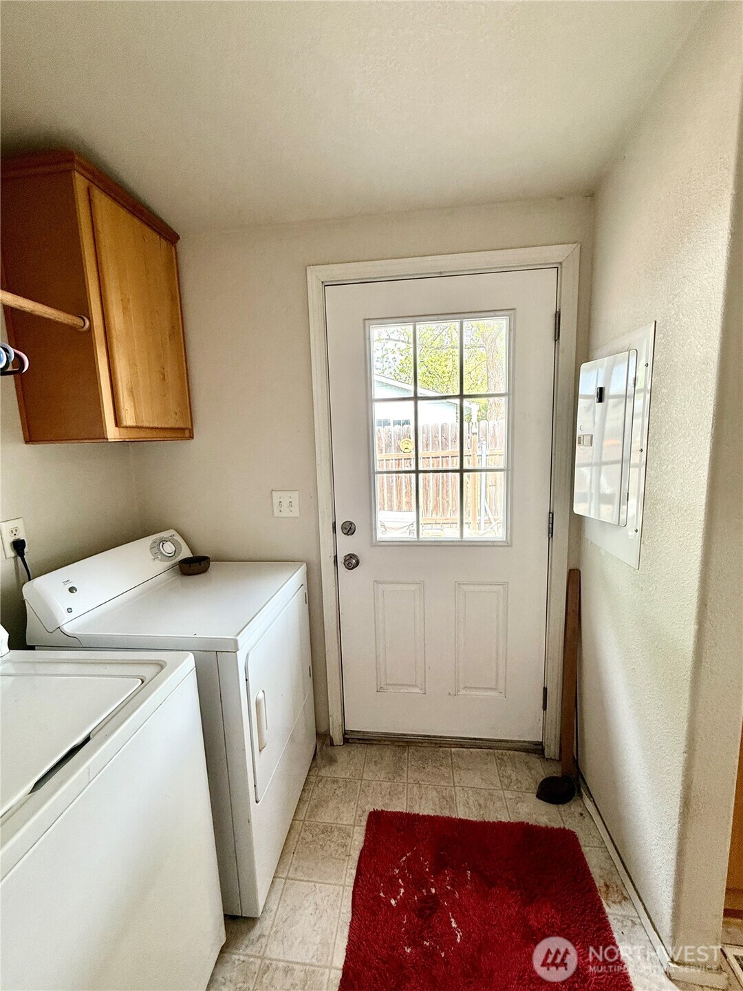 411 E Pearson Street Property Photo 9