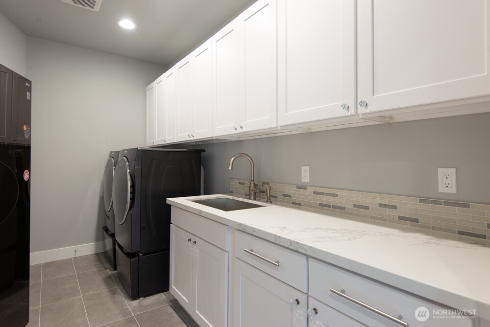 1808 104th Avenue Property Photo 14