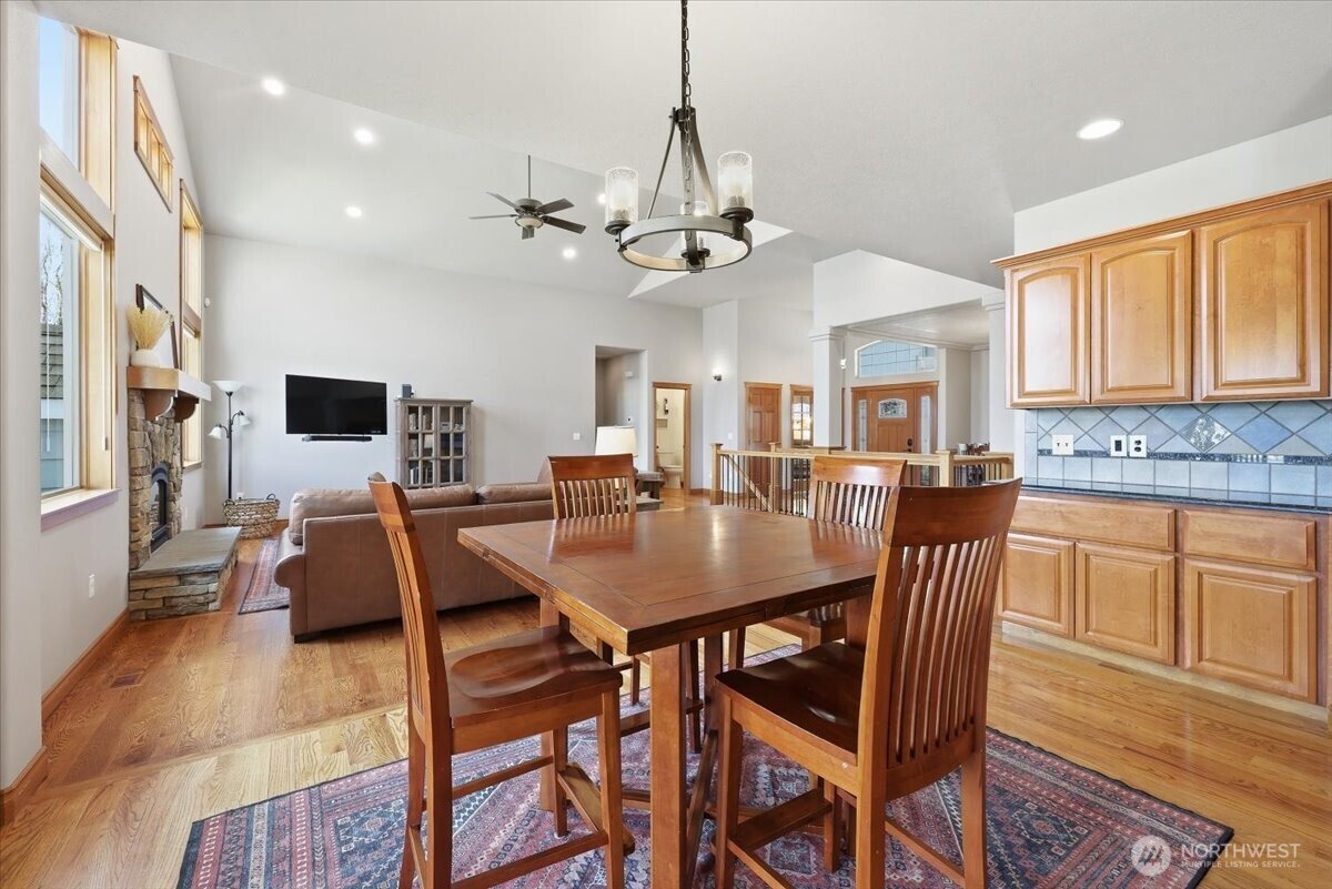 2309 S Morningside Heights Drive Property Photo 10