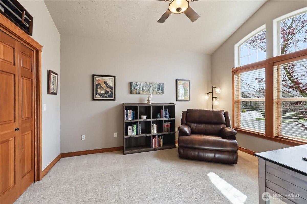 2309 S Morningside Heights Drive Property Photo 21