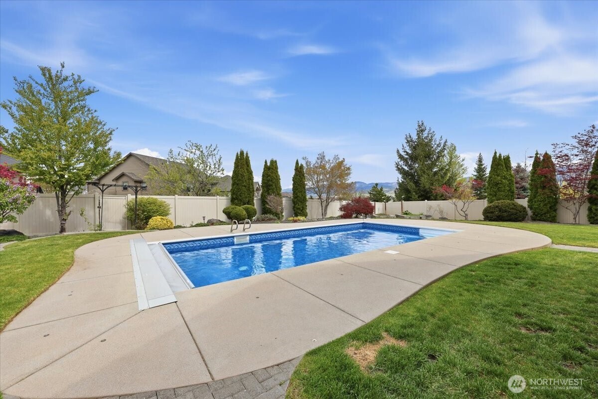 2309 S Morningside Heights Drive Property Photo 36