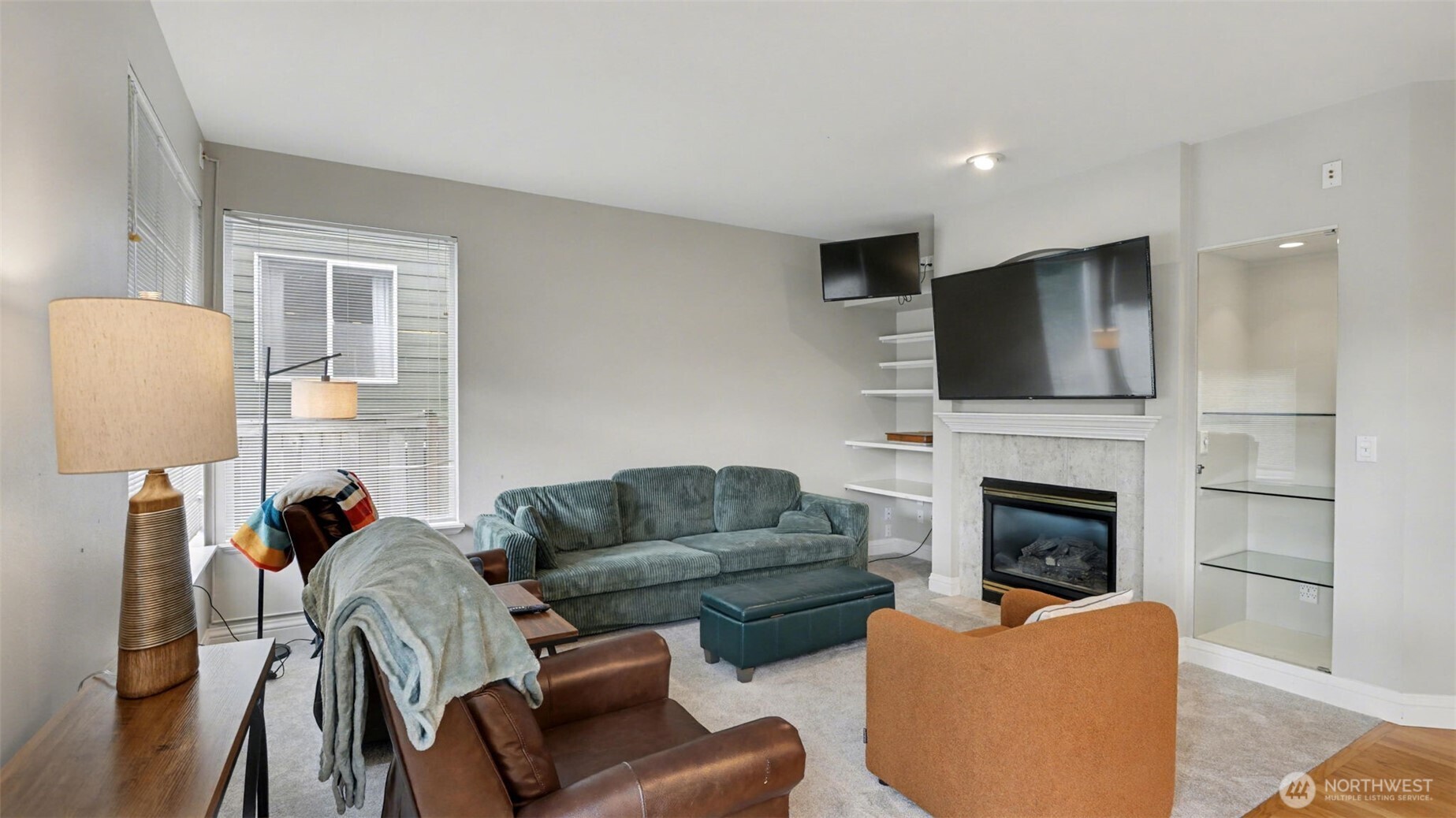 18637 172nd Place Property Photo 14