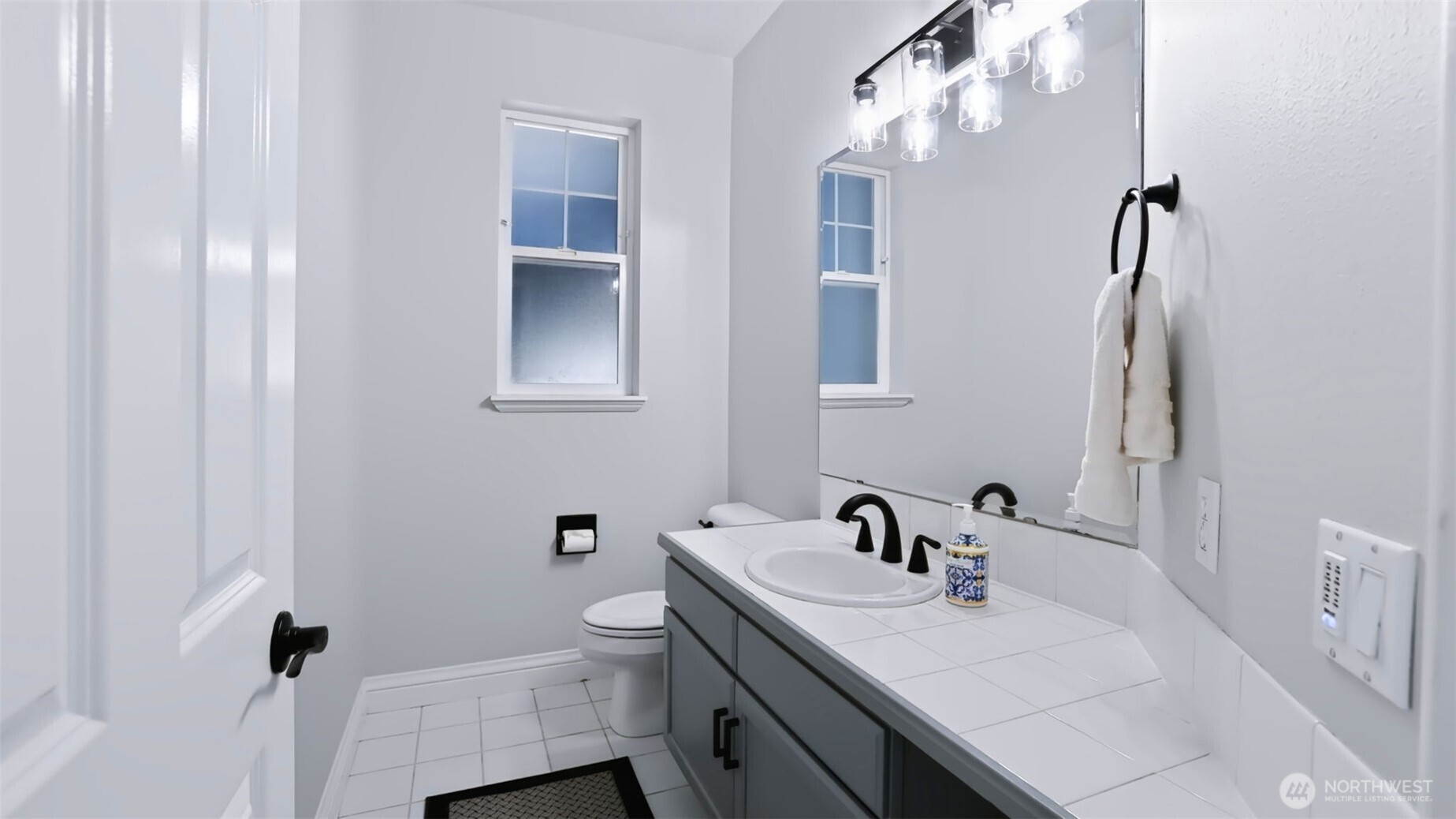 18637 172nd Place Property Photo 15