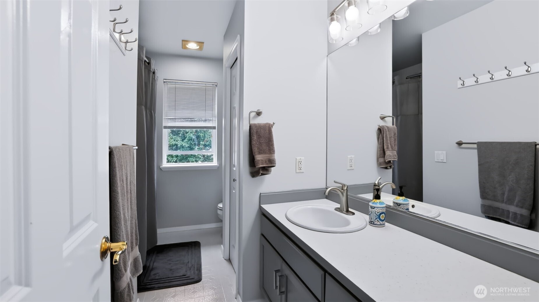 18637 172nd Place Property Photo 23
