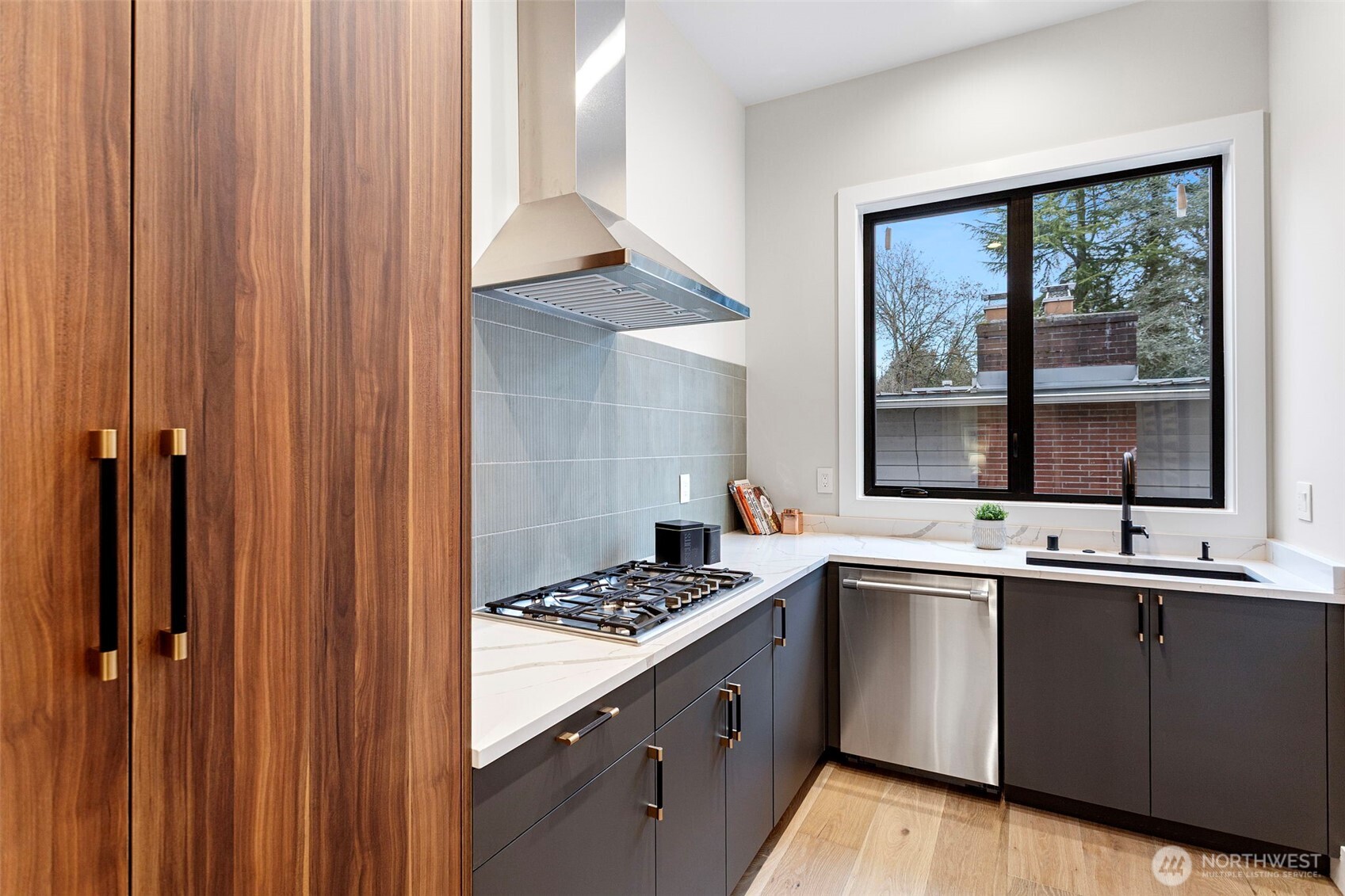 14 158th Place Property Photo 15