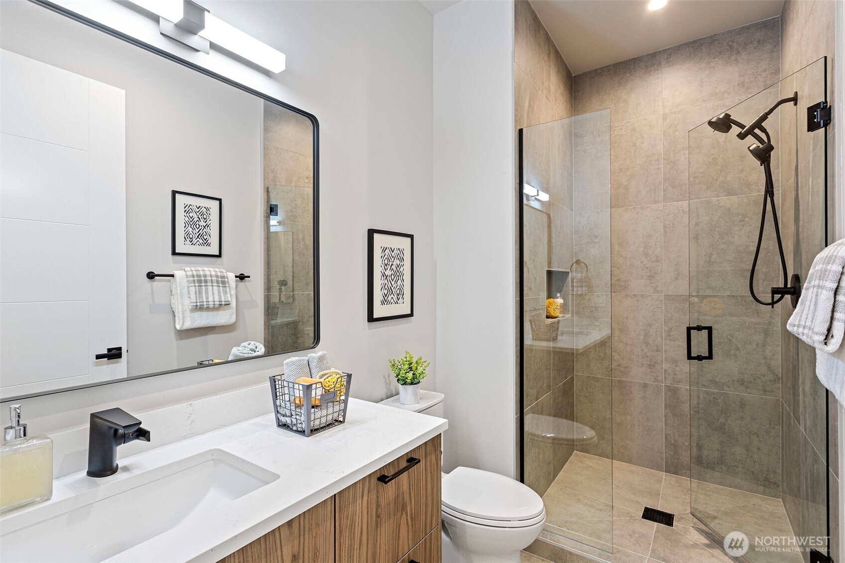 14 158th Place Property Photo 21