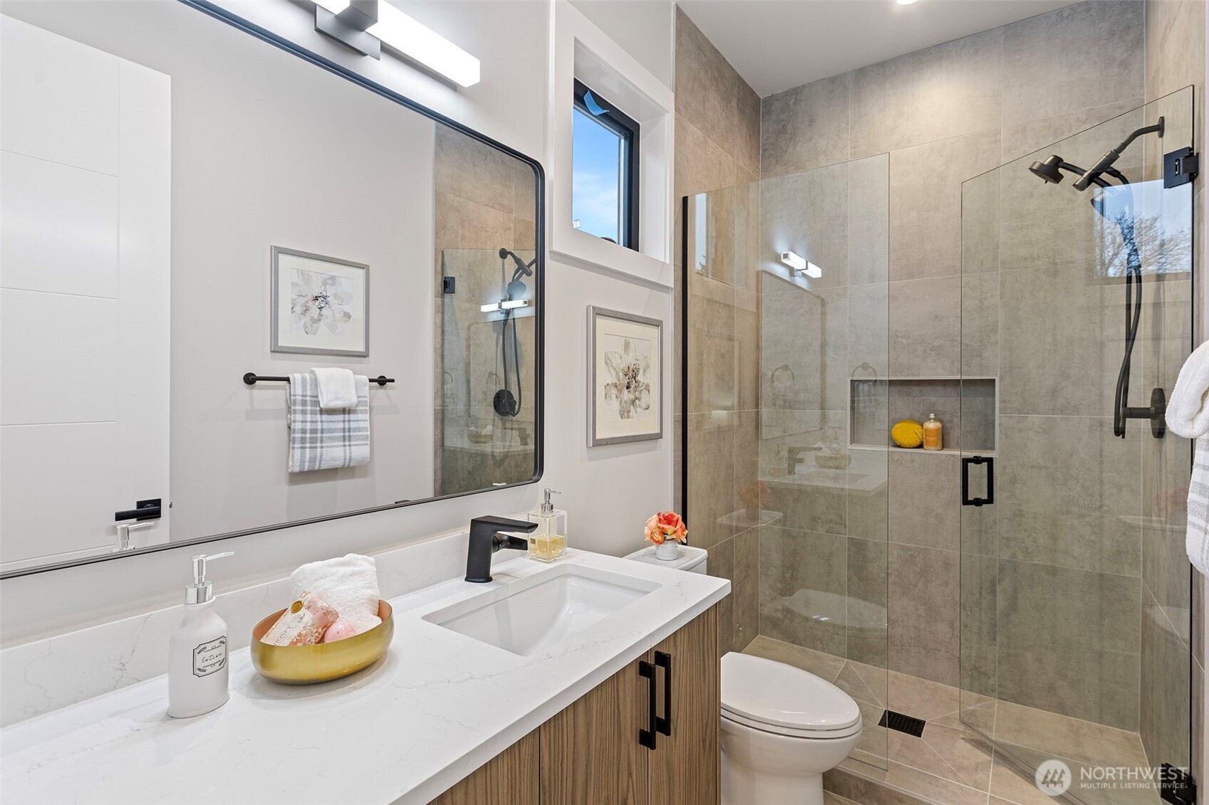 14 158th Place Property Photo 23