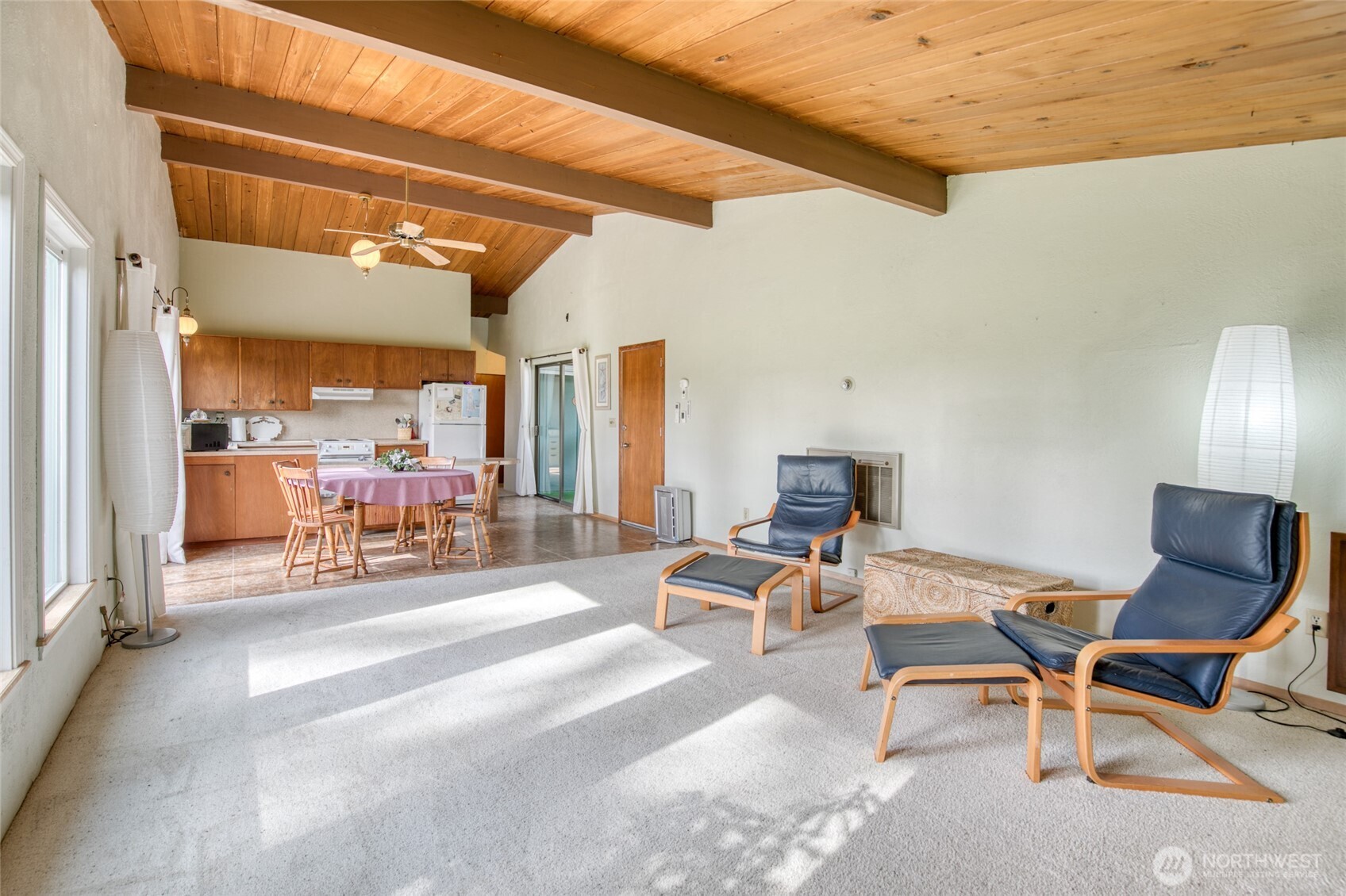 483 Dolphin Avenue Property Photo 8