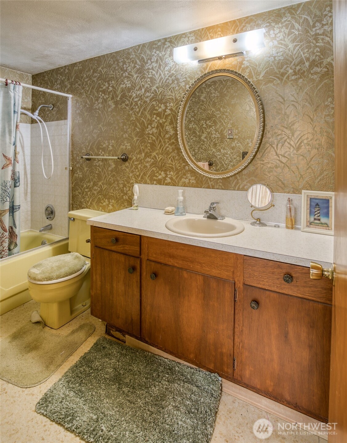 483 Dolphin Avenue Property Photo 23