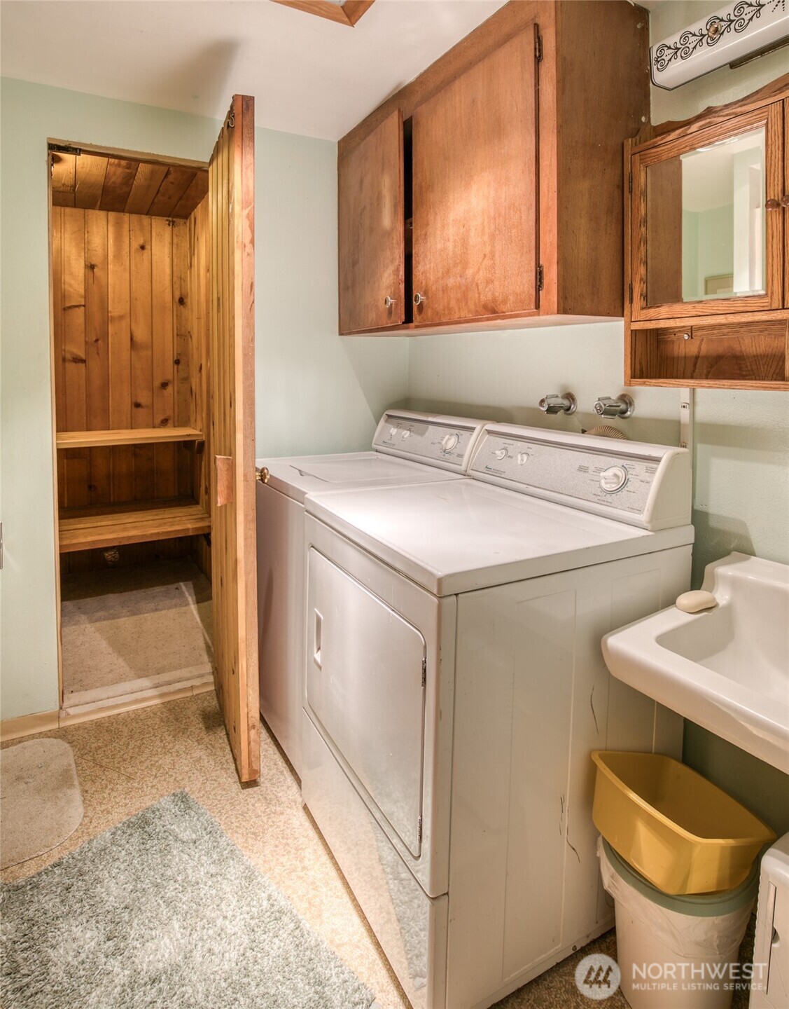 483 Dolphin Avenue Property Photo 25