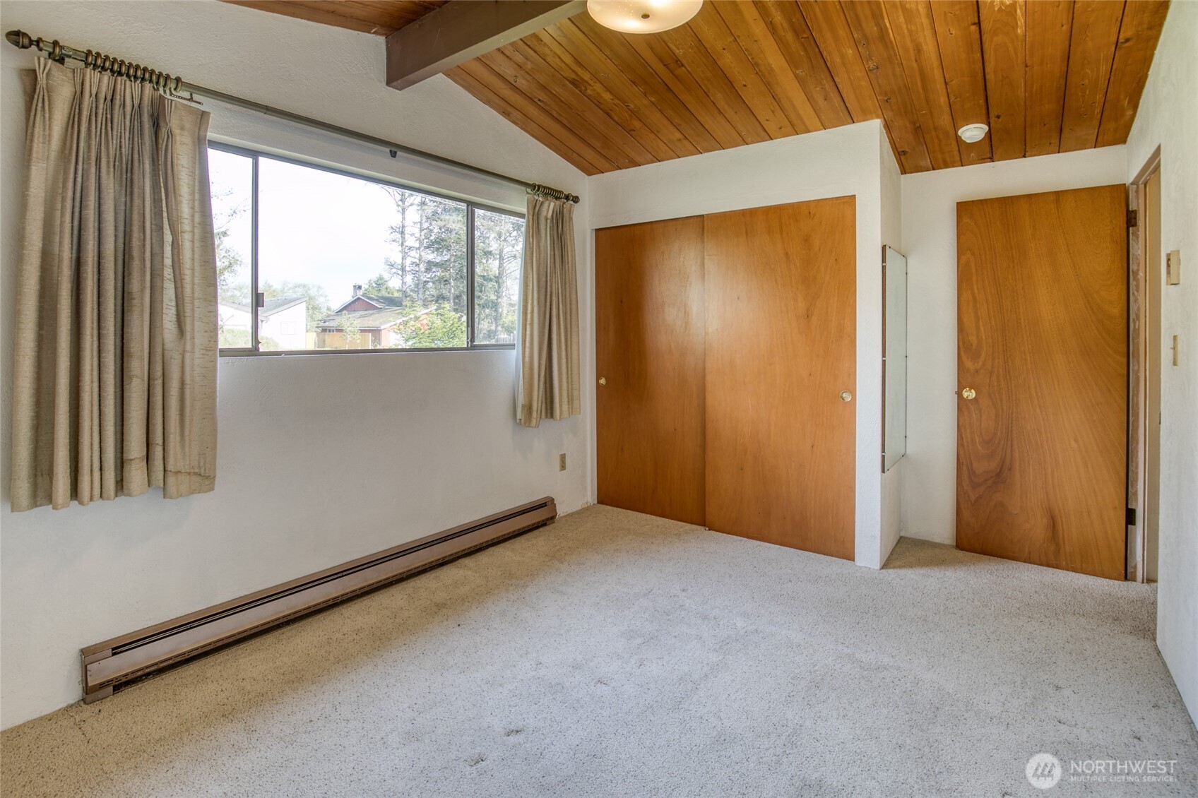 483 Dolphin Avenue Property Photo 31