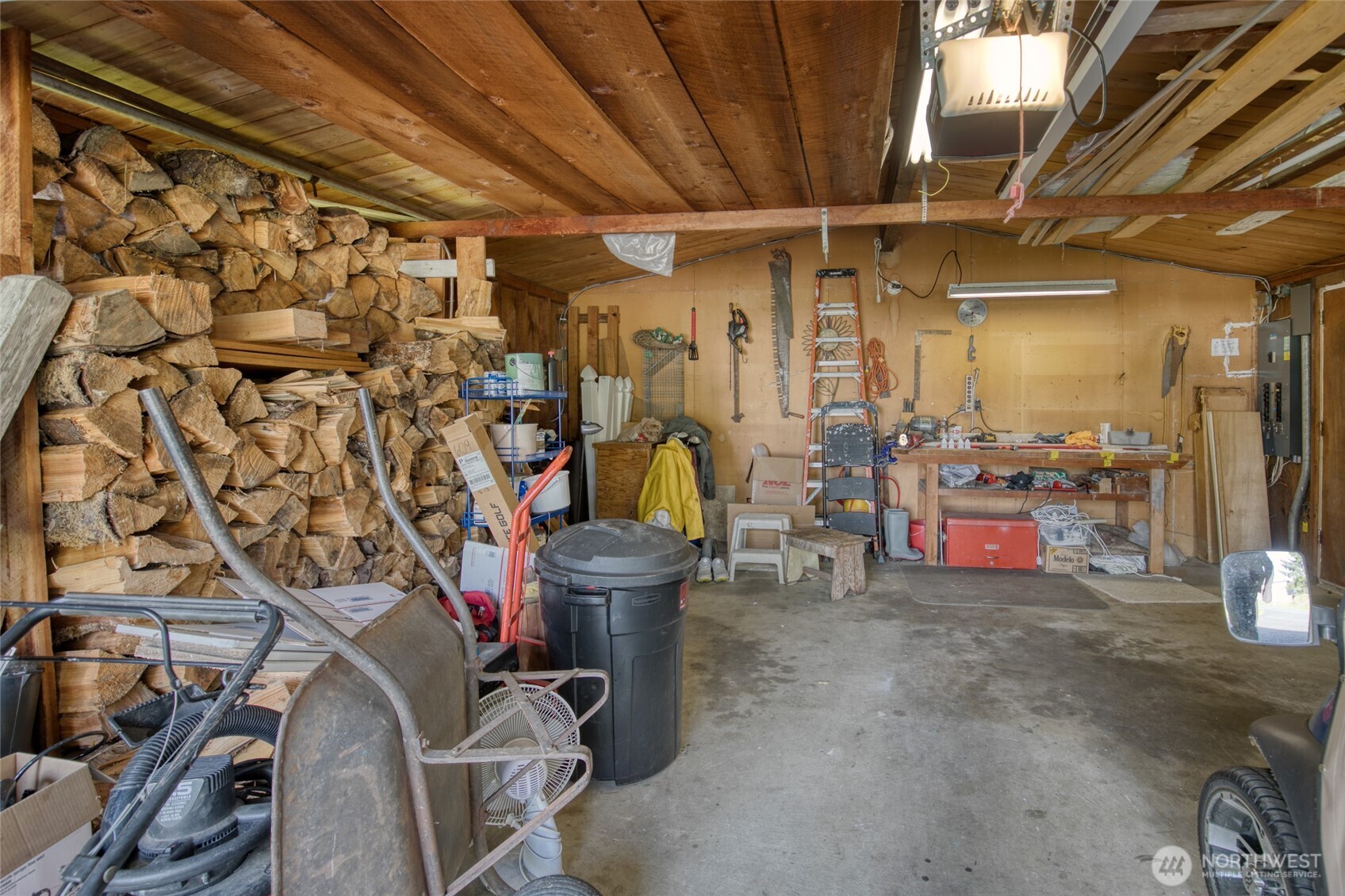 483 Dolphin Avenue Property Photo 34