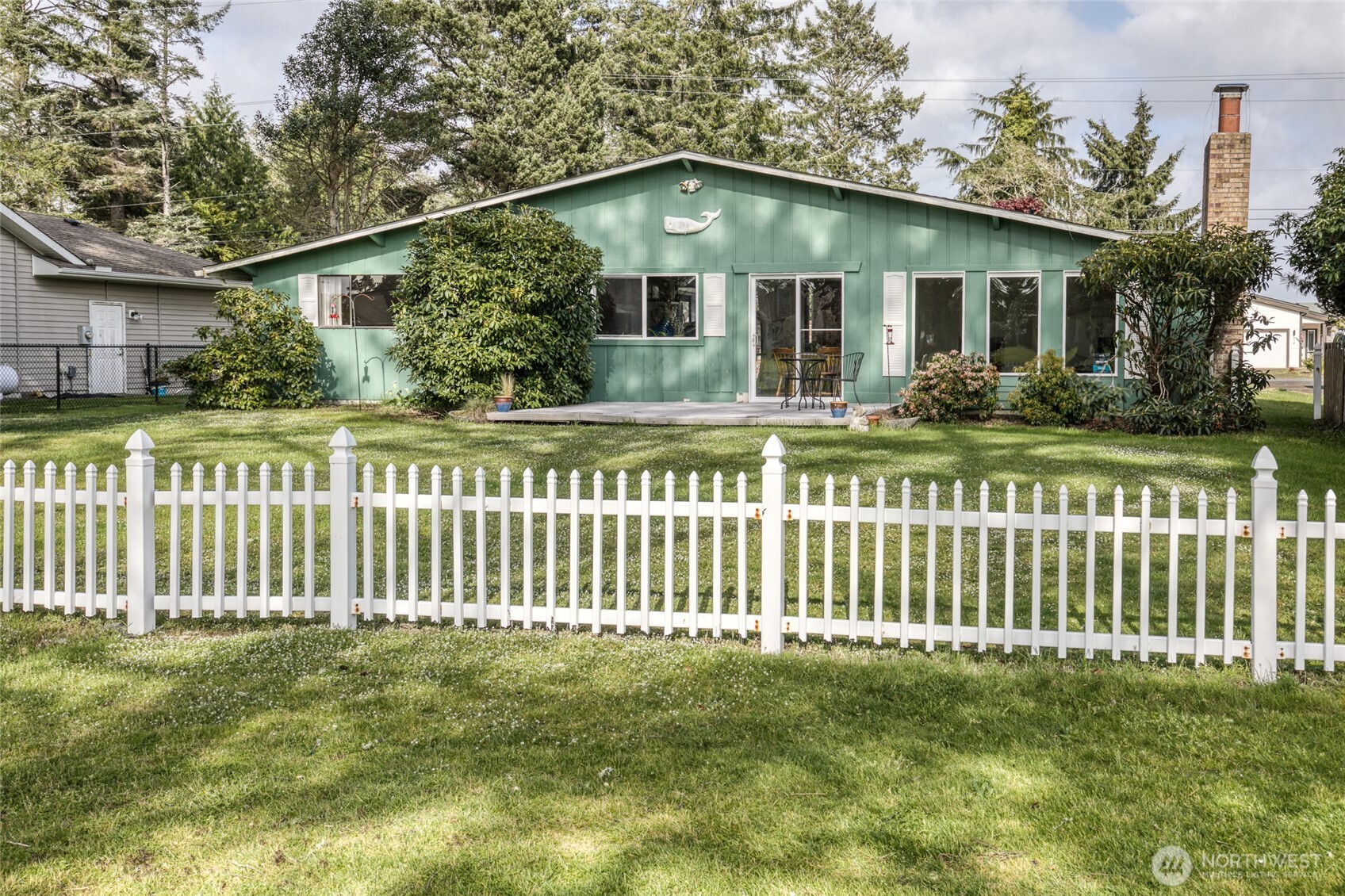 483 Dolphin Avenue Property Photo 37