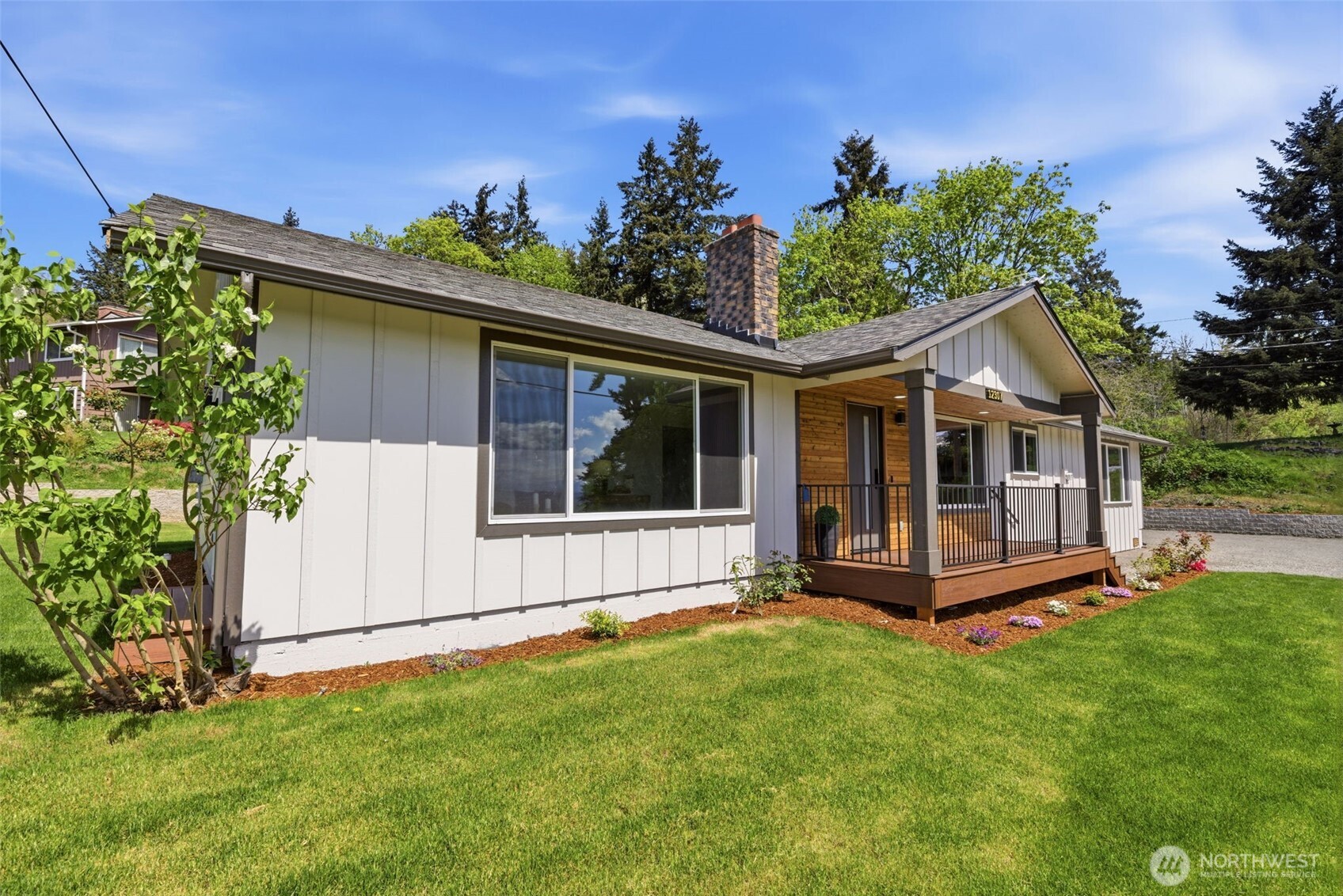 12307 53rd Street Ct Property Photo 4