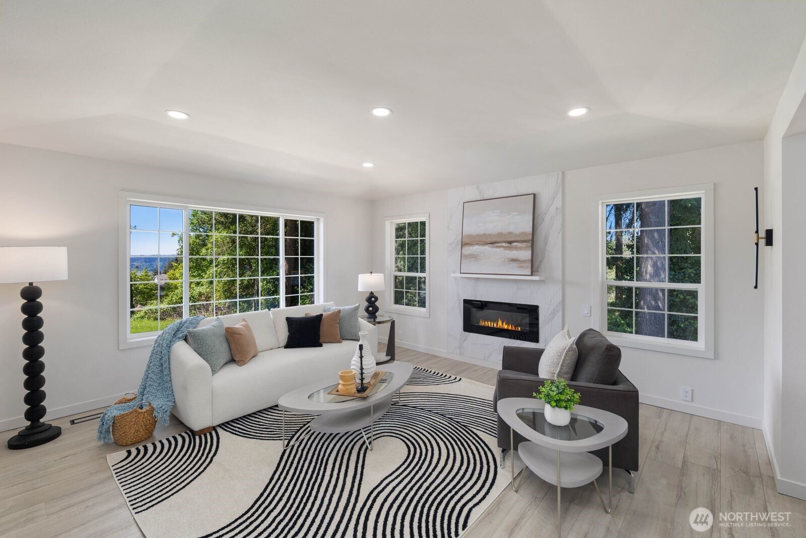 902 18th Street Property Photo 4