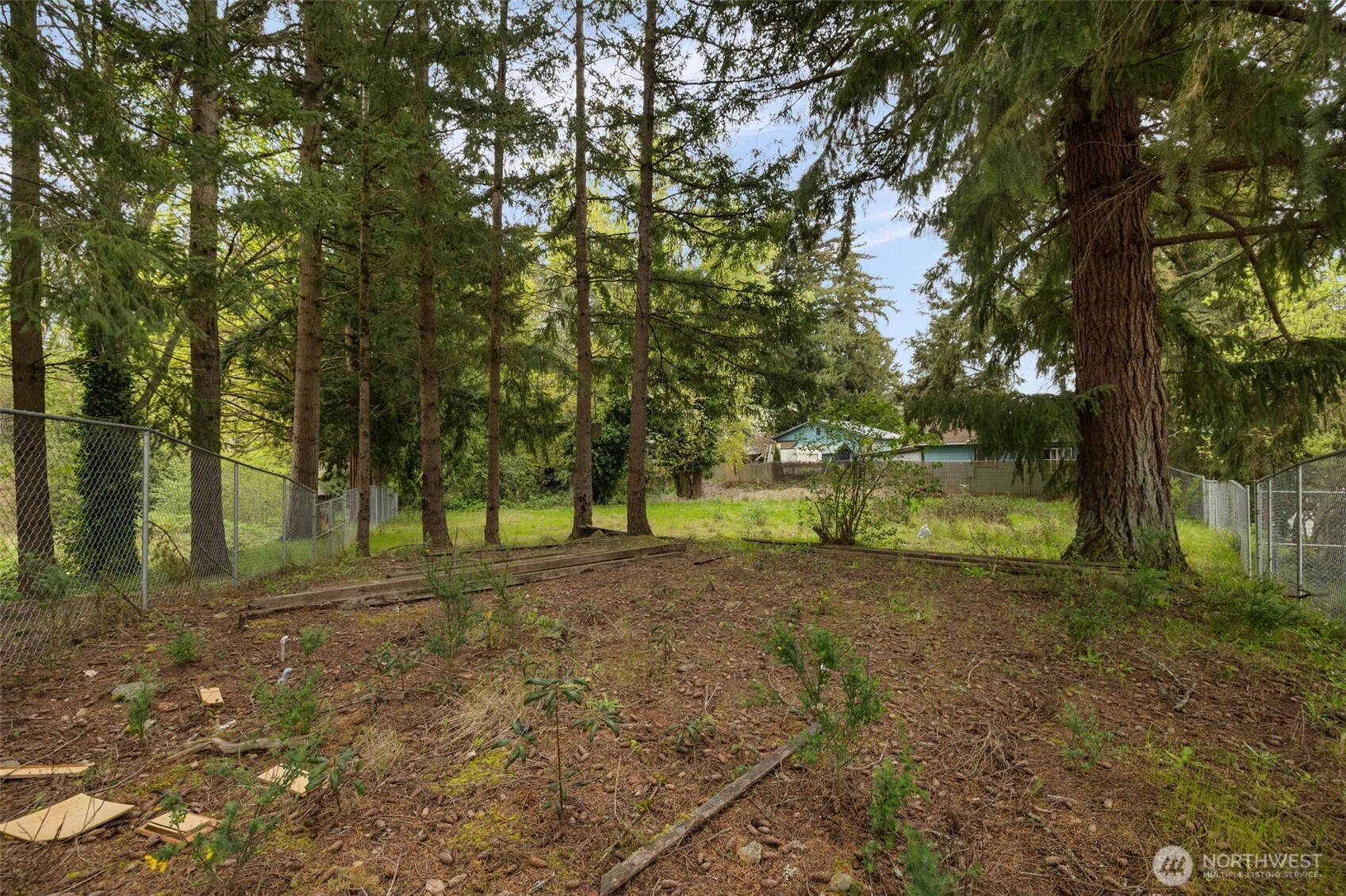 226 S Oyster Bay Ave Property Photo 6