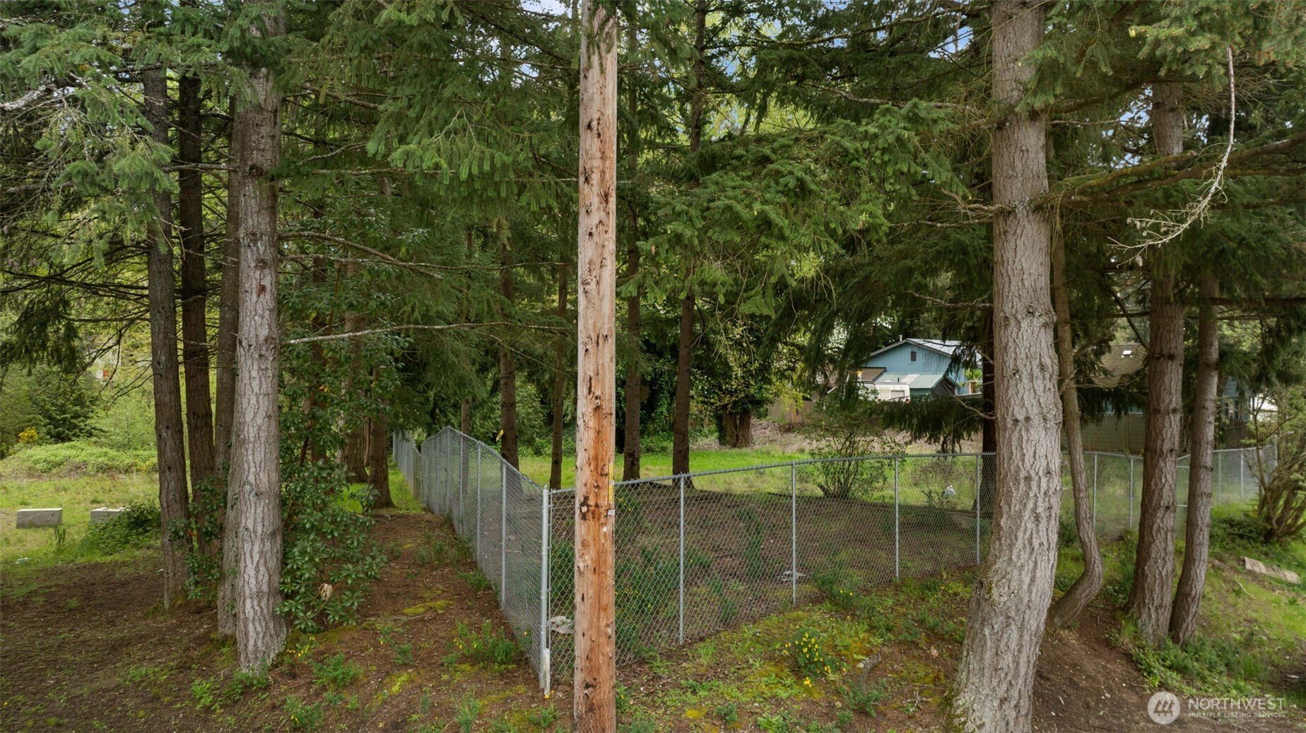 226 S Oyster Bay Ave Property Photo 17
