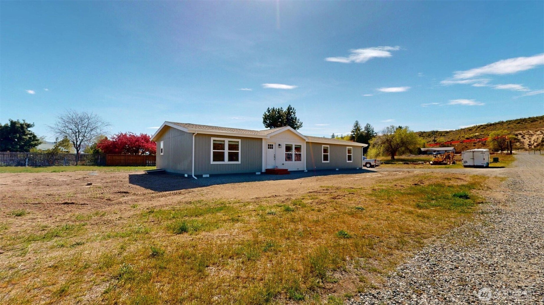 6 Nomak Property Photo 2
