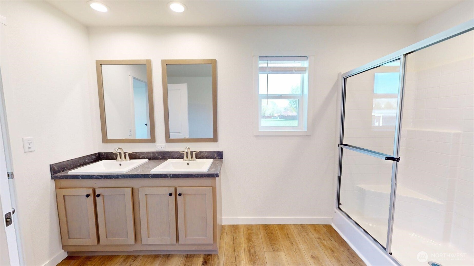 6 Nomak Property Photo 6