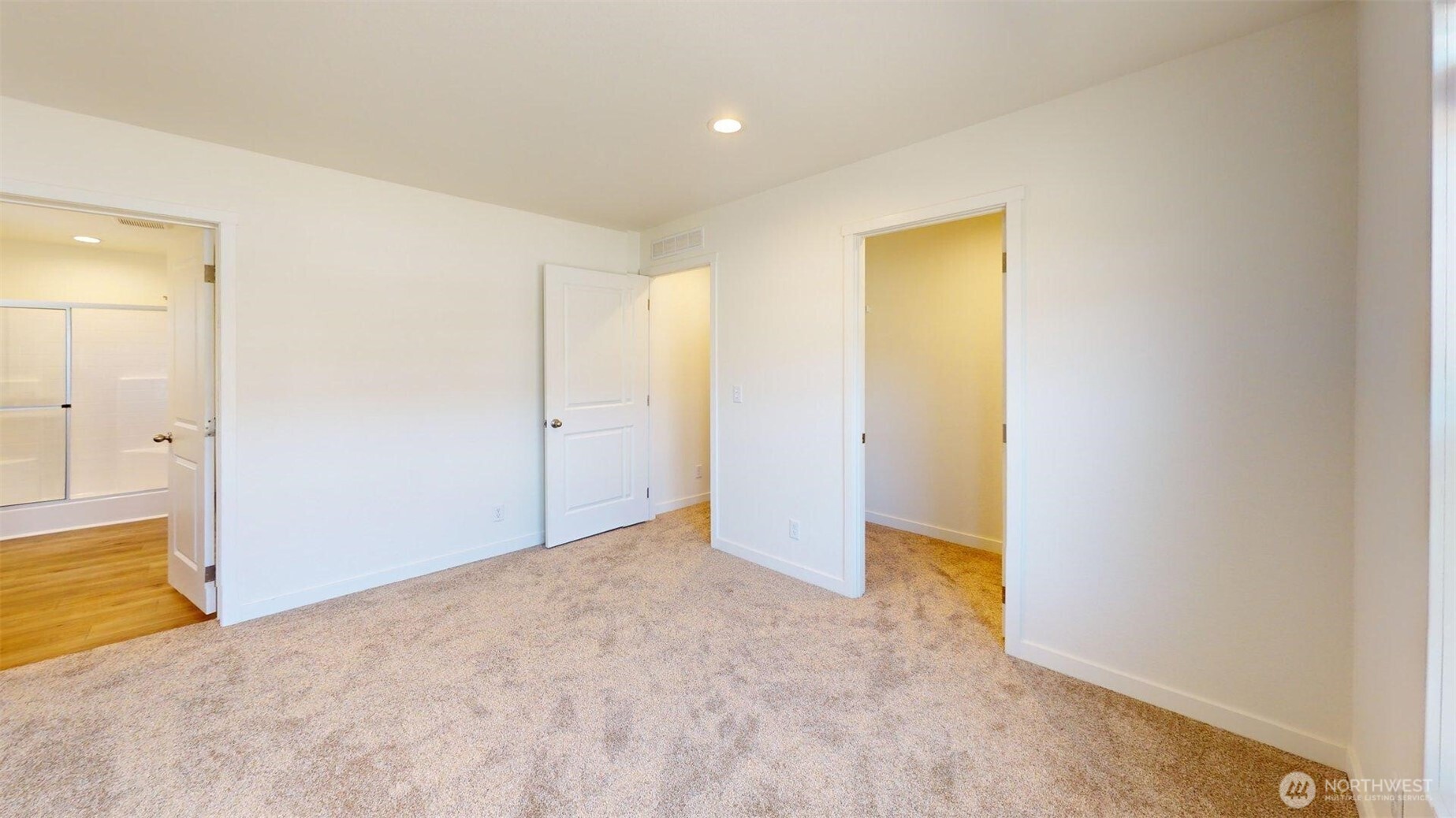 6 Nomak Property Photo 11