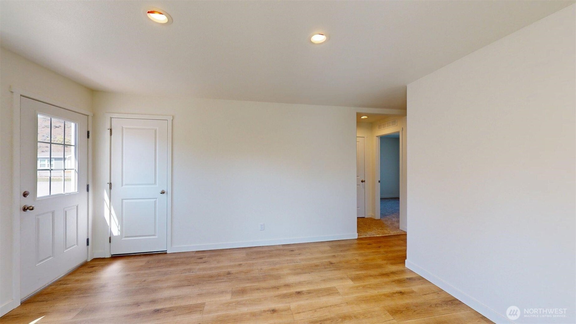 6 Nomak Property Photo 16