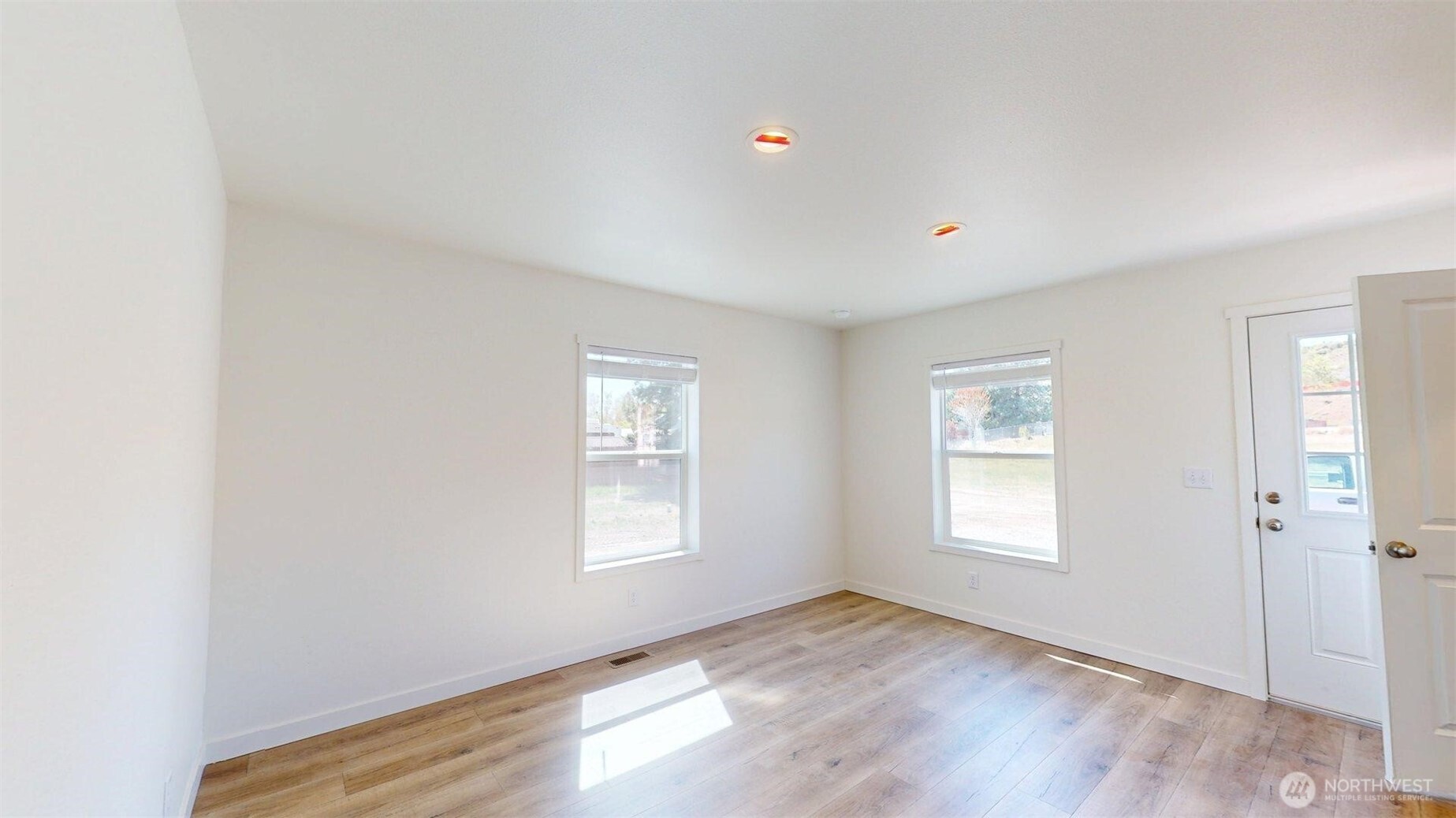 6 Nomak Property Photo 17