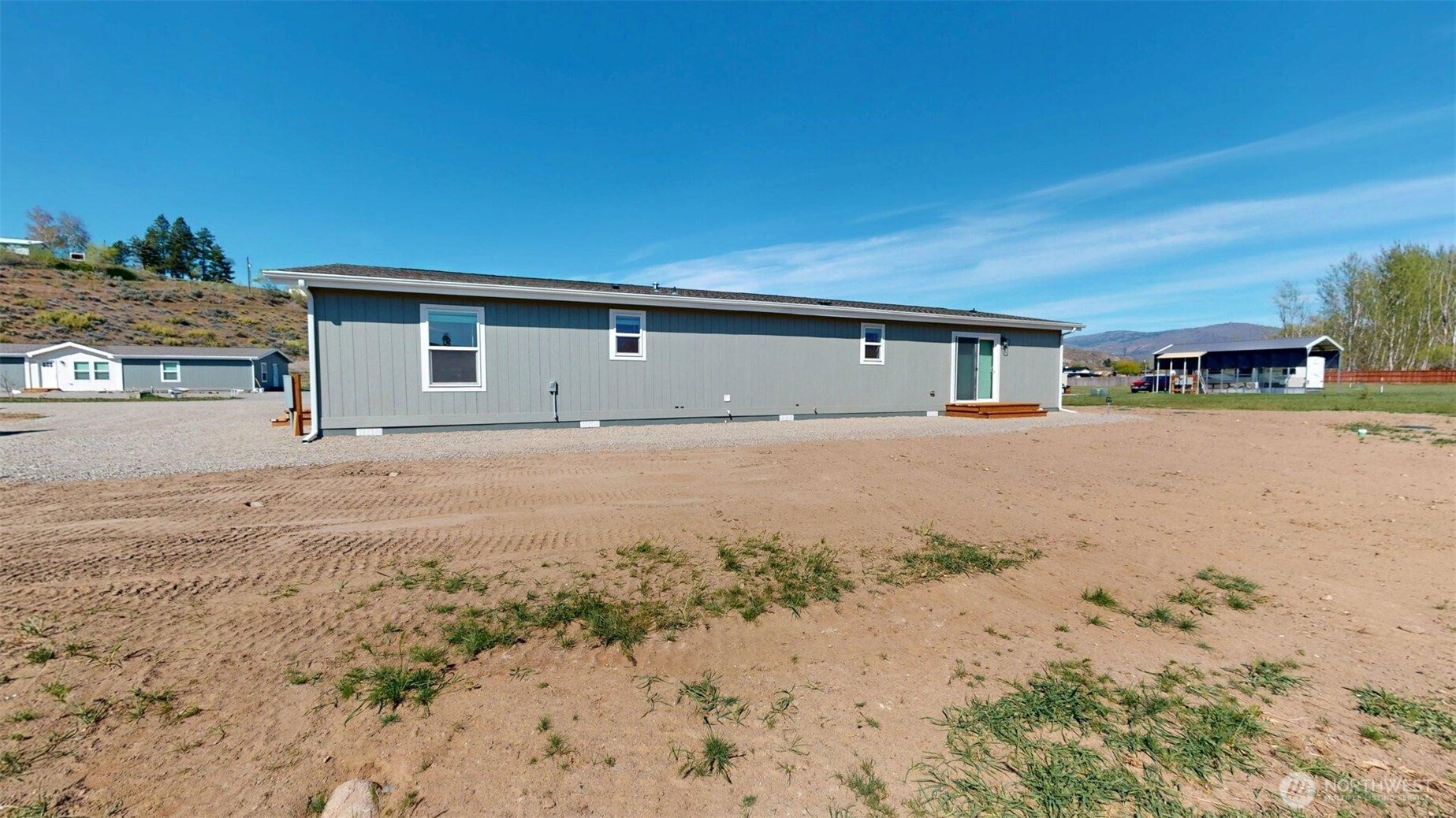 6 Nomak Property Photo 23