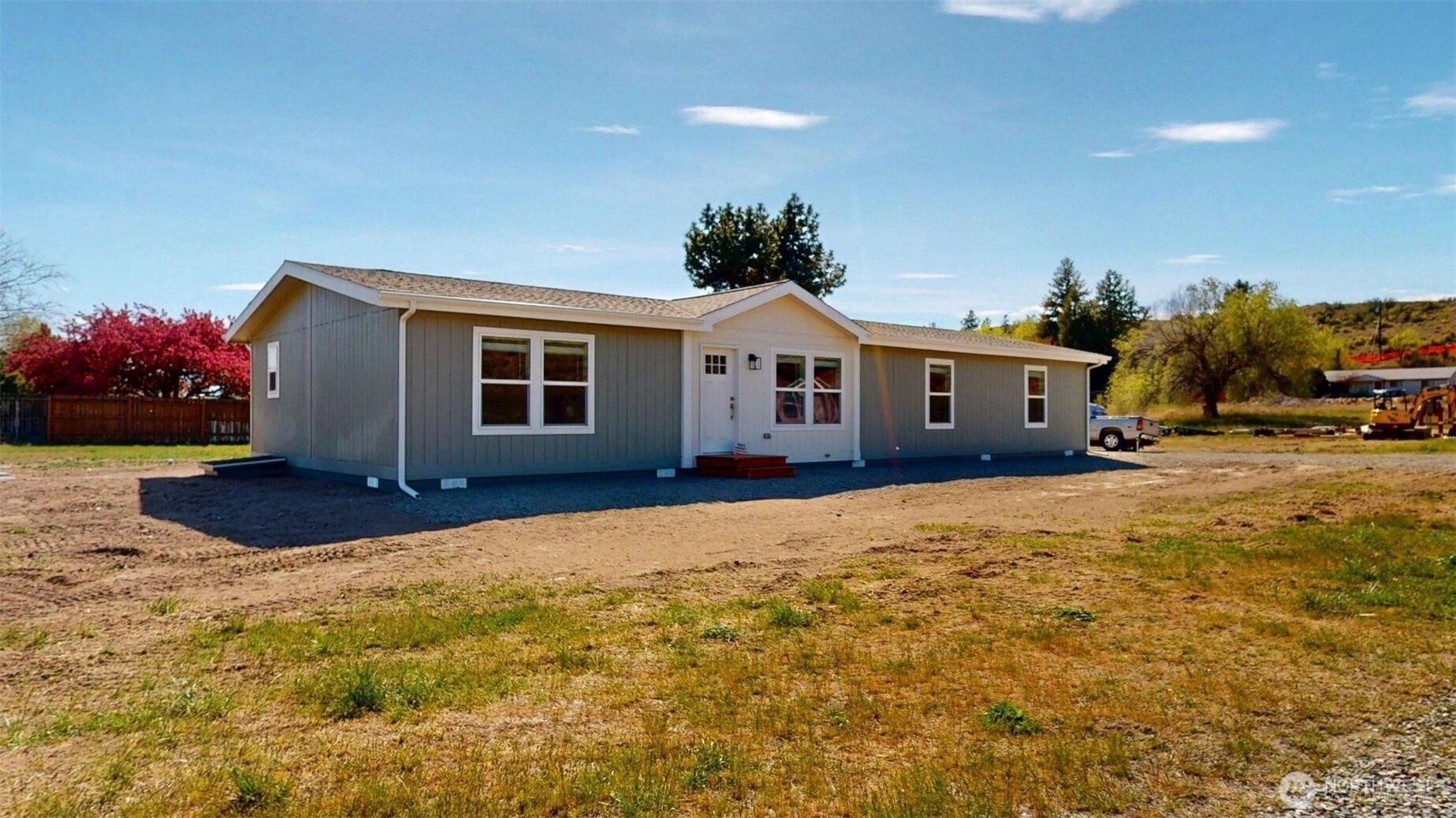 6 Nomak Property Photo 26