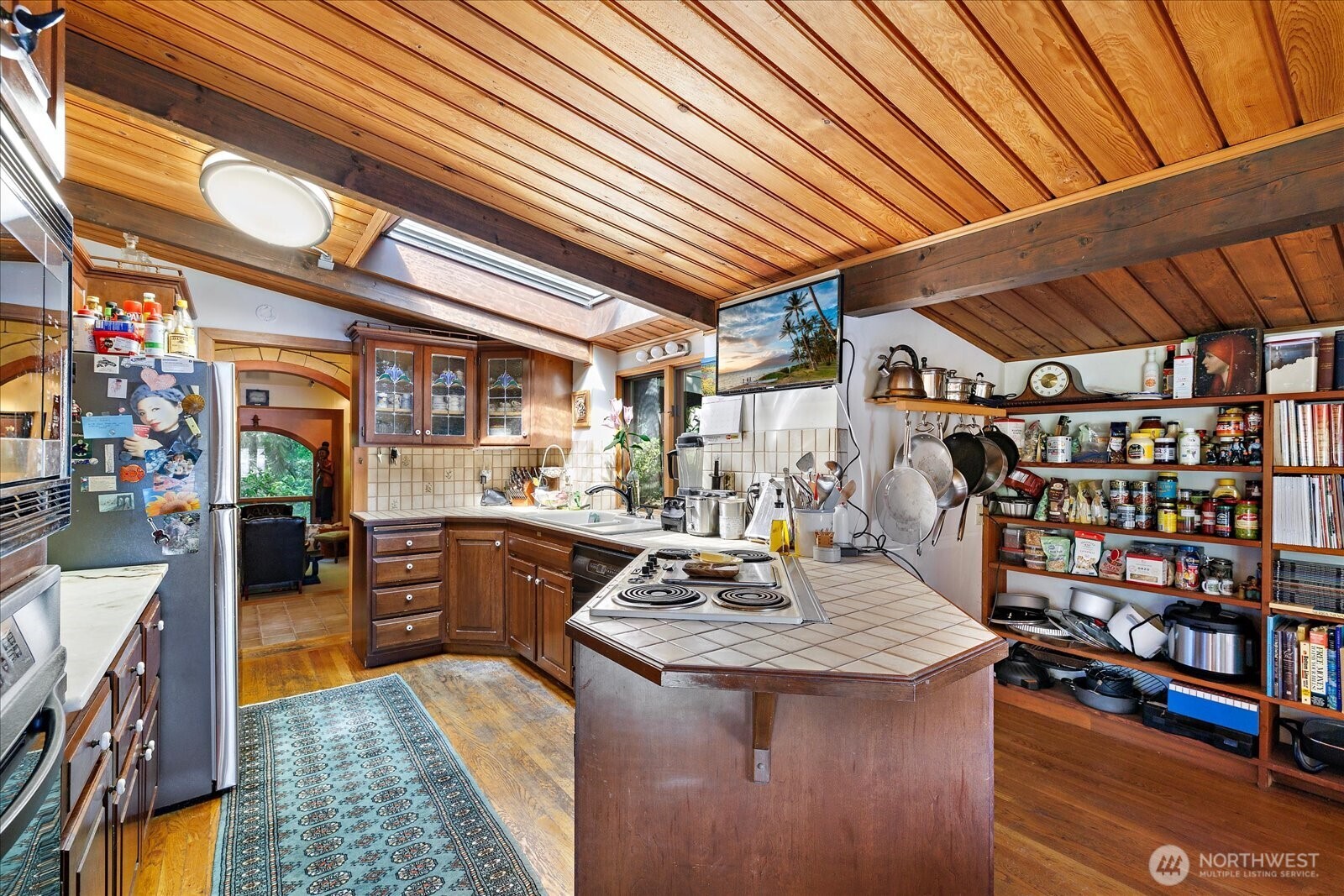 6418 E Mercer Way Property Photo 18