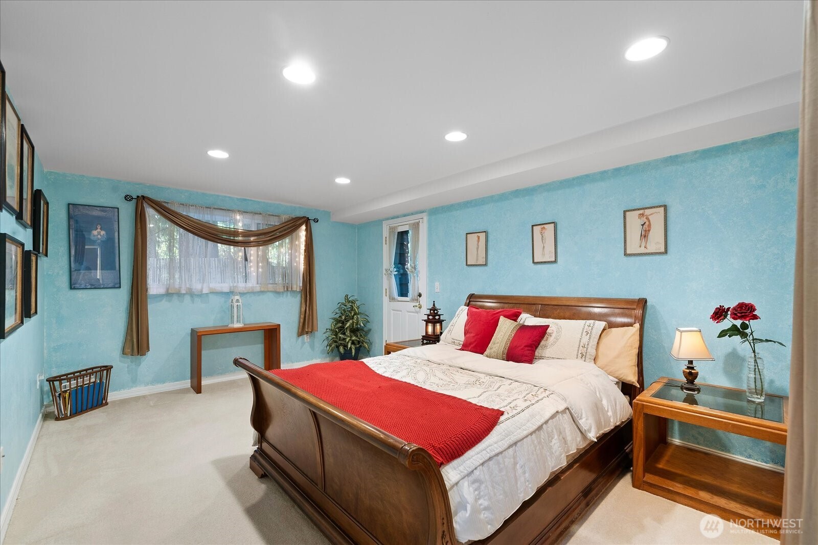 6418 E Mercer Way Property Photo 32