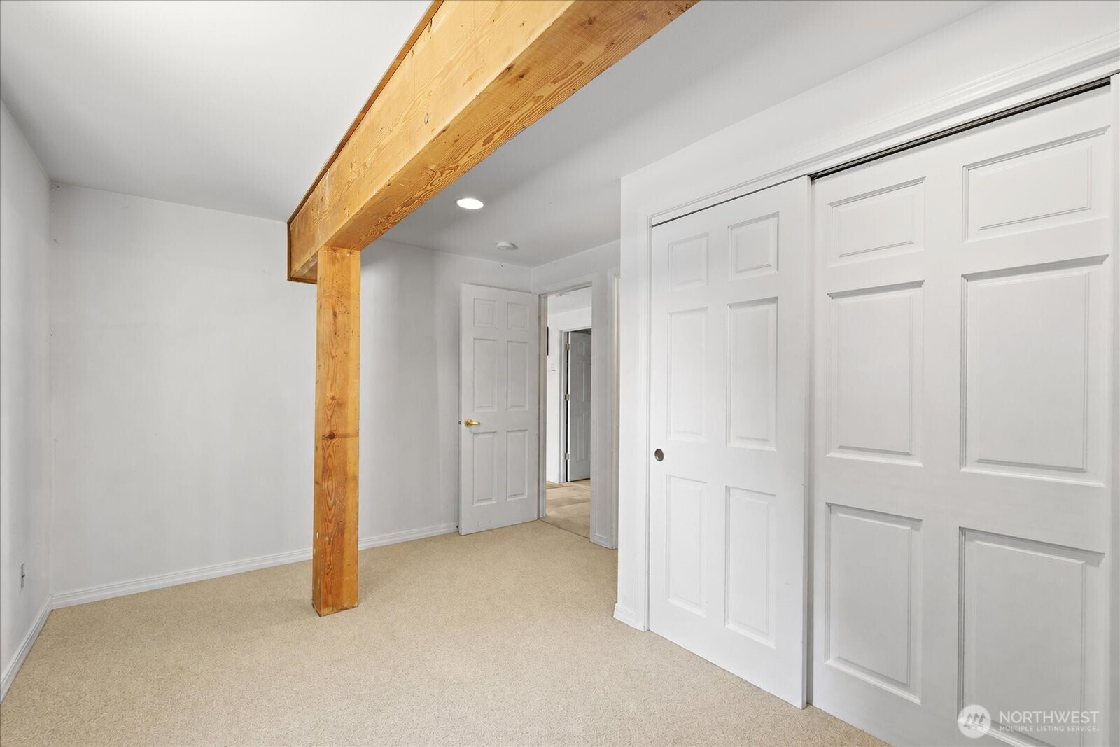 6418 E Mercer Way Property Photo 37