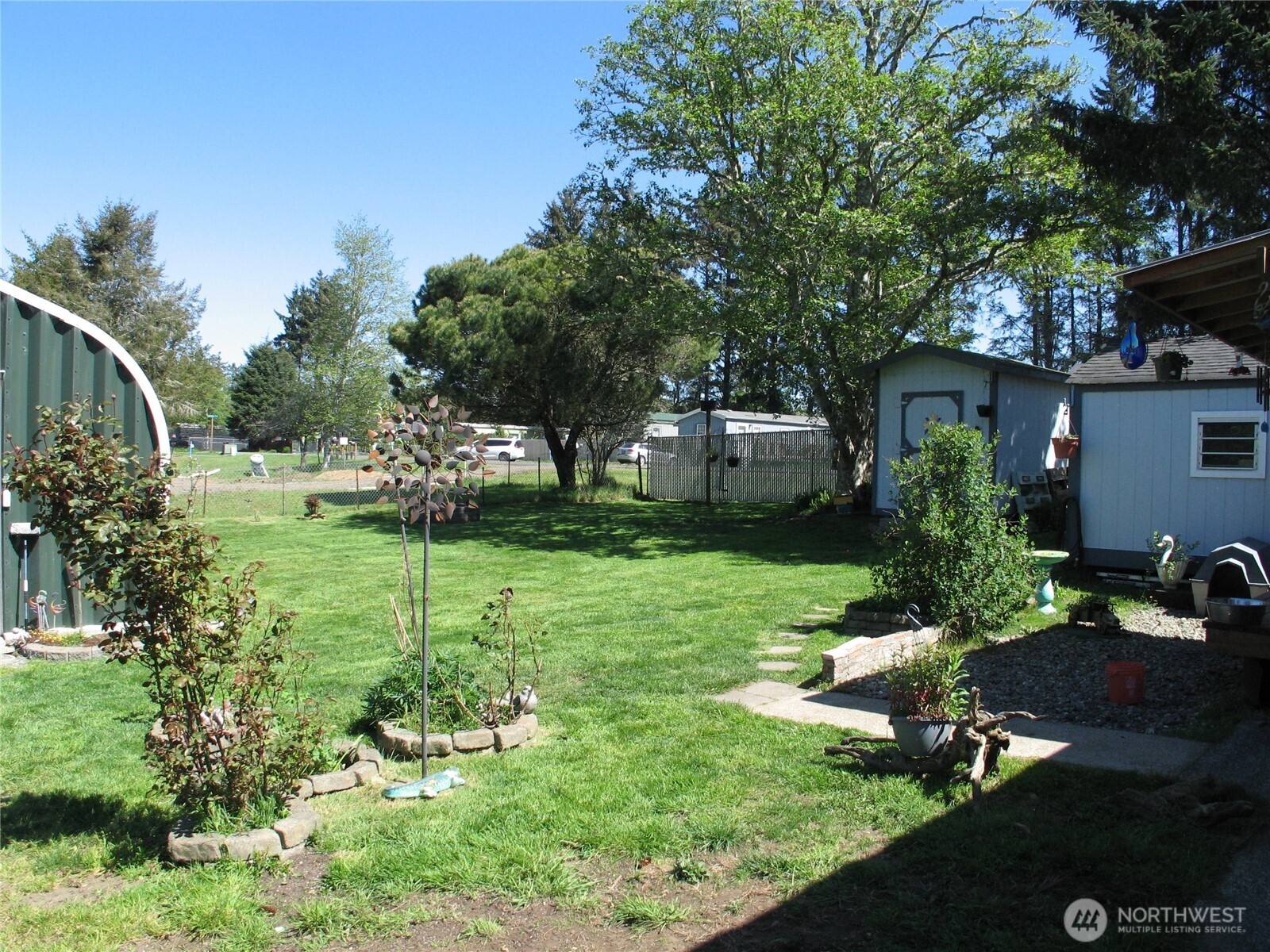24703 Ash Place Property Photo 8